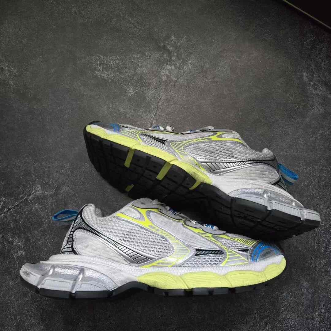 Balenciaga Balenciaga Yellow Lowtop Sneakers XXXL Men Size US 10 / EU 43 - 8 Thumbnail