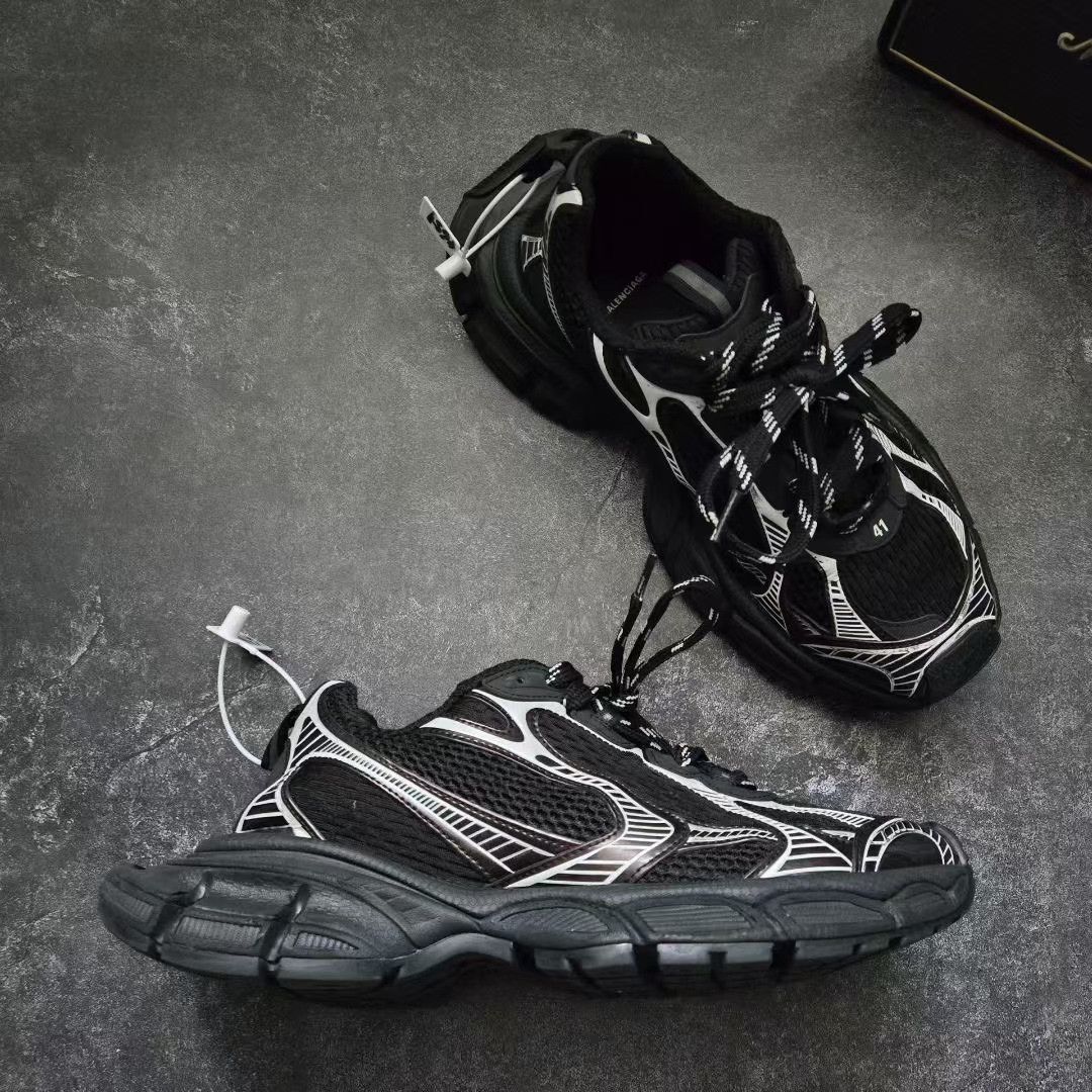 Balenciaga Balenciaga Silver Lowtop Sneakers XXXL Men Size US 10 / EU 43 - 6 Thumbnail