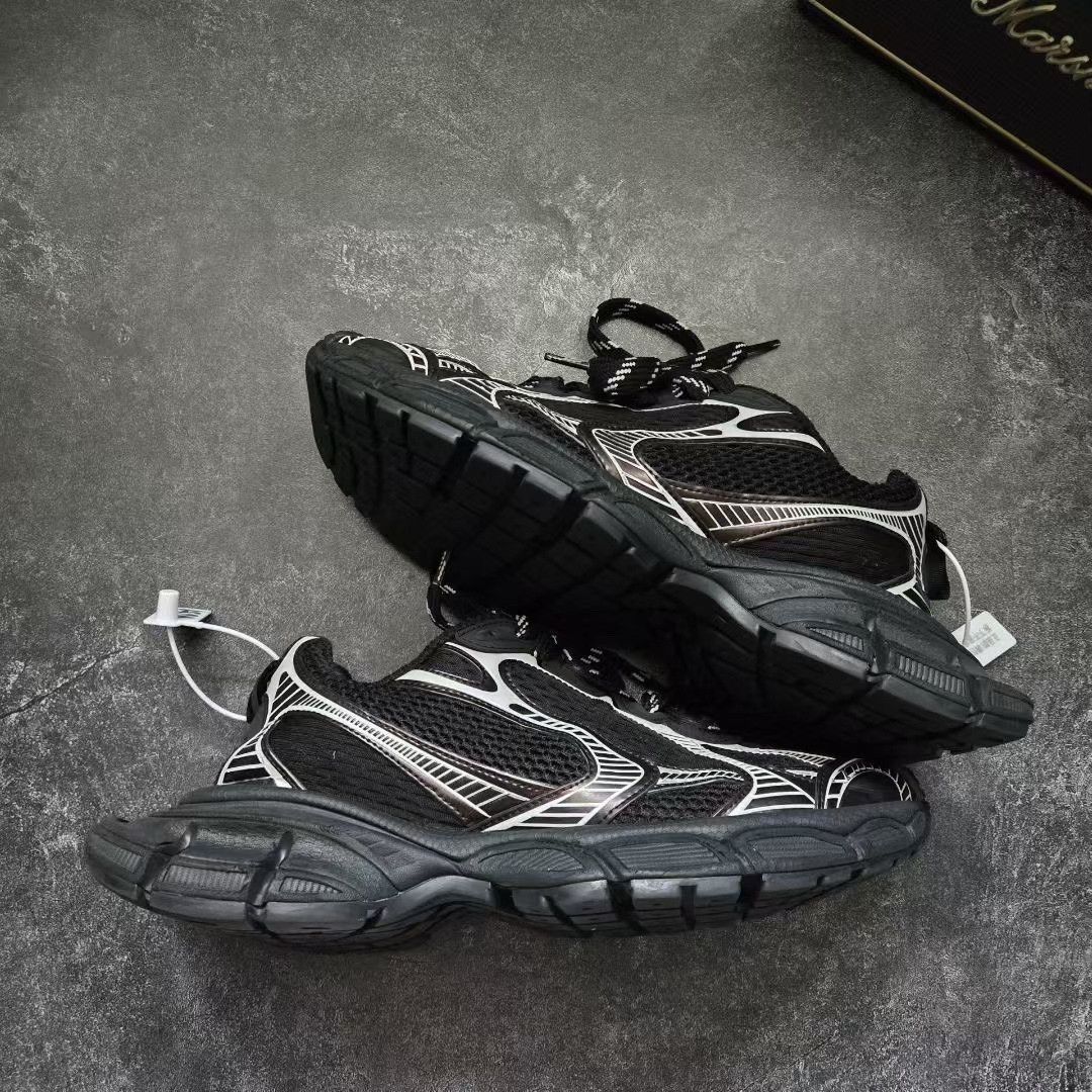 Balenciaga Balenciaga Silver Lowtop Sneakers XXXL Men Size US 10 / EU 43 - 8 Thumbnail