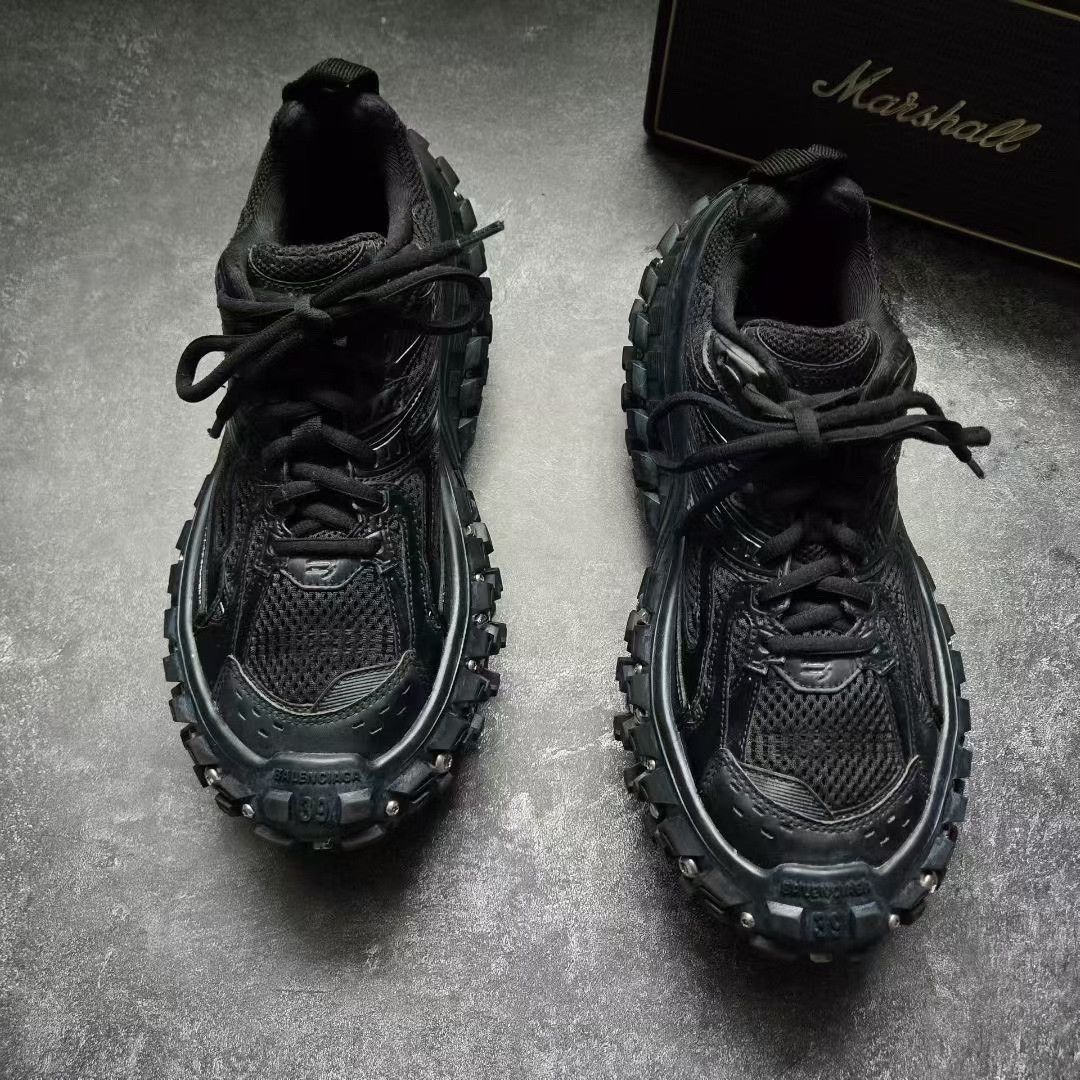 Balenciaga Balenciaga Black Lowtop Sneakers 39 Men Size US 6.5 / EU 39-40 - 2 Thumbnail