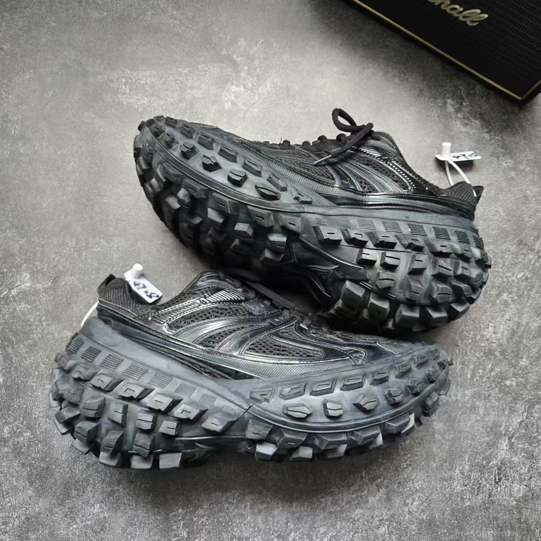Balenciaga Balenciaga Black Lowtop Sneakers 41 Men Size US 8.5 / EU 41-42 - 8 Thumbnail