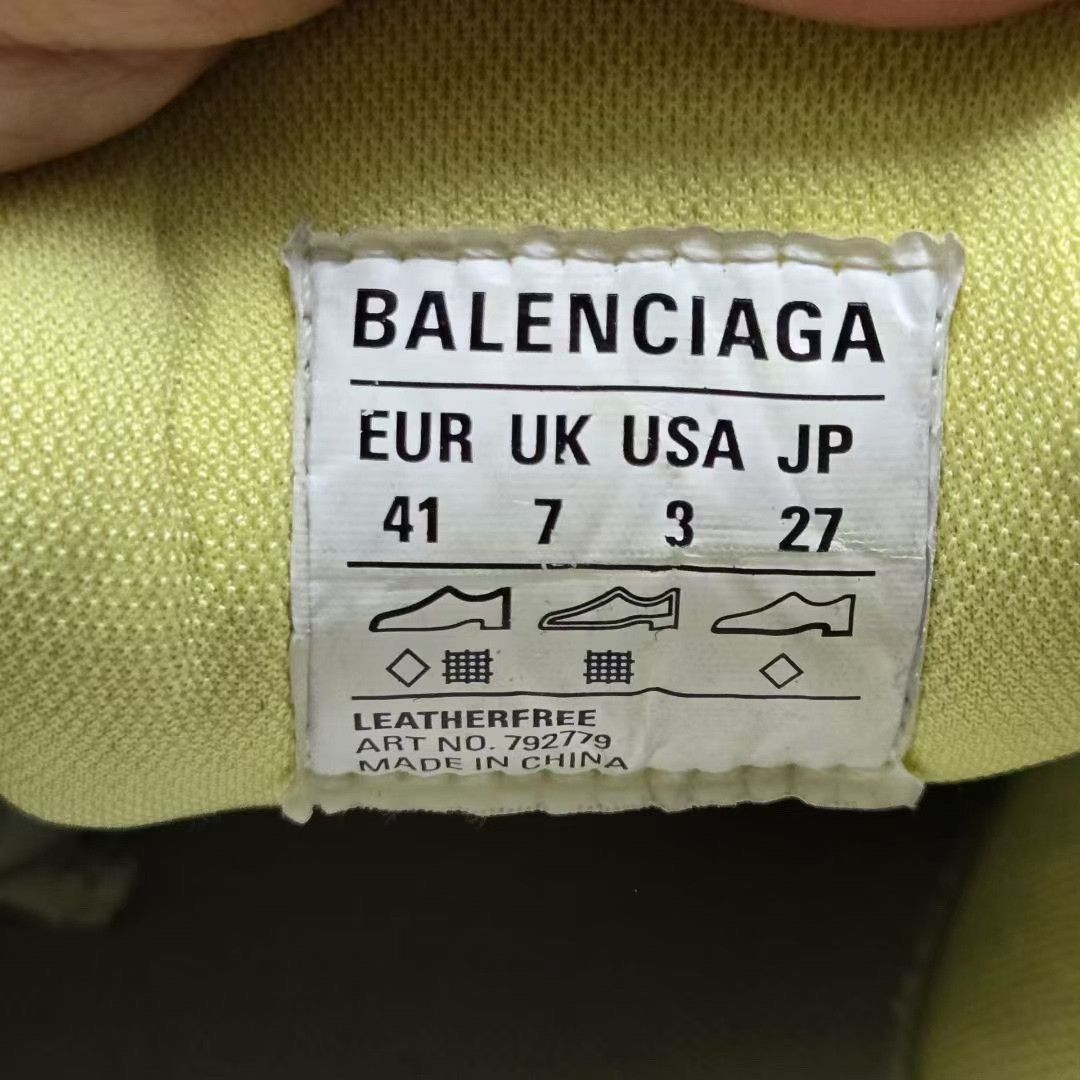 Balenciaga Balenciaga Yellow Lowtop Sneakers XL Men Size US 10 / EU 43 - 5 Thumbnail