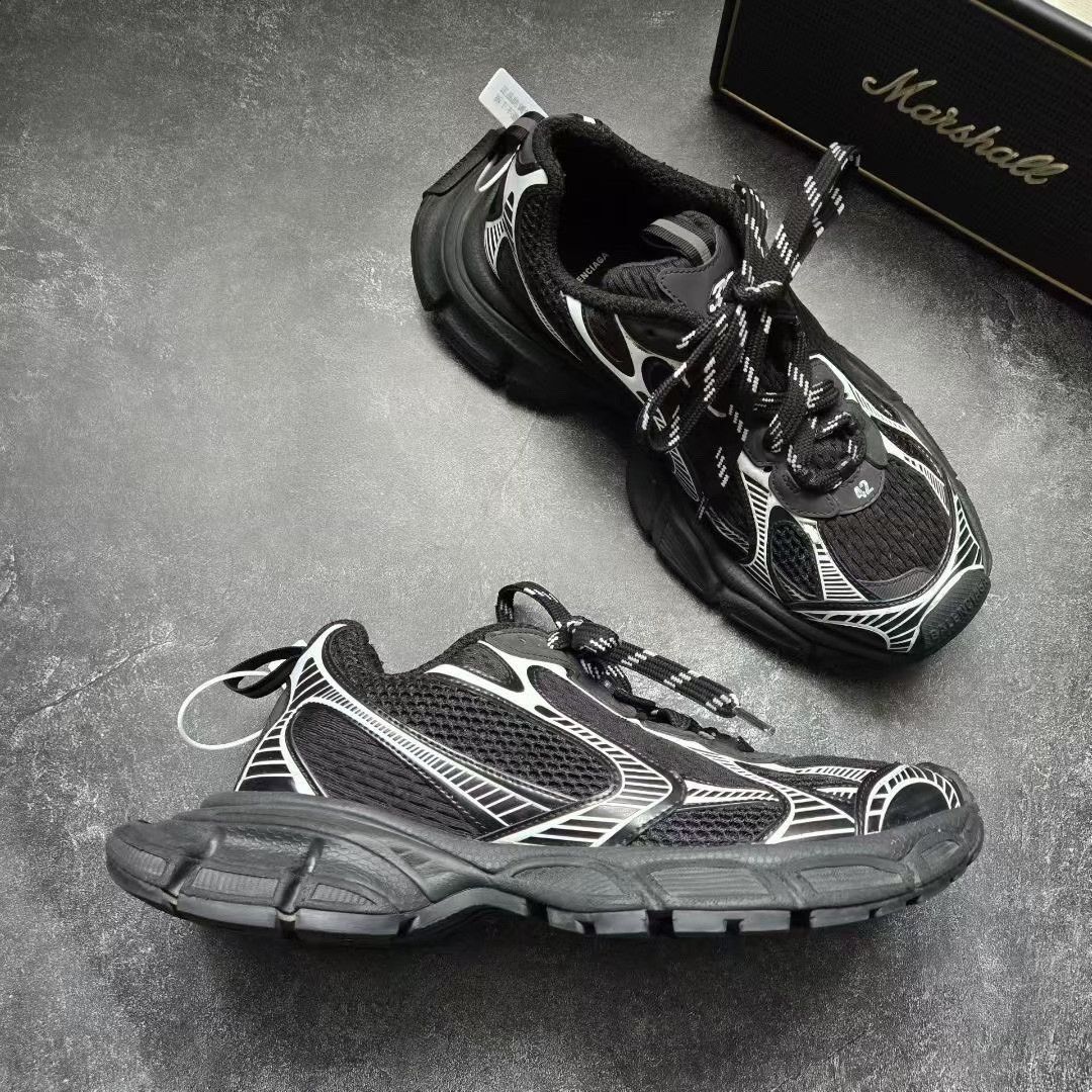 Balenciaga Balenciaga Silver Lowtop Sneakers XXXL Men Size US 10 / EU 43 - 6 Thumbnail