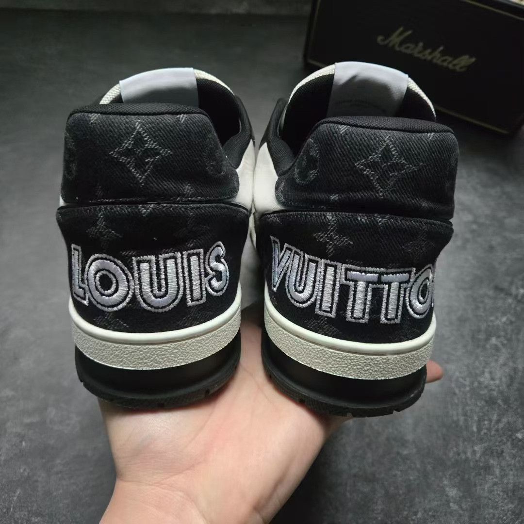Louis Vuitton Louis Vuitton Training Black Lowtop Sneakers 10 Men Size US 10 / EU 43 - 3 Thumbnail