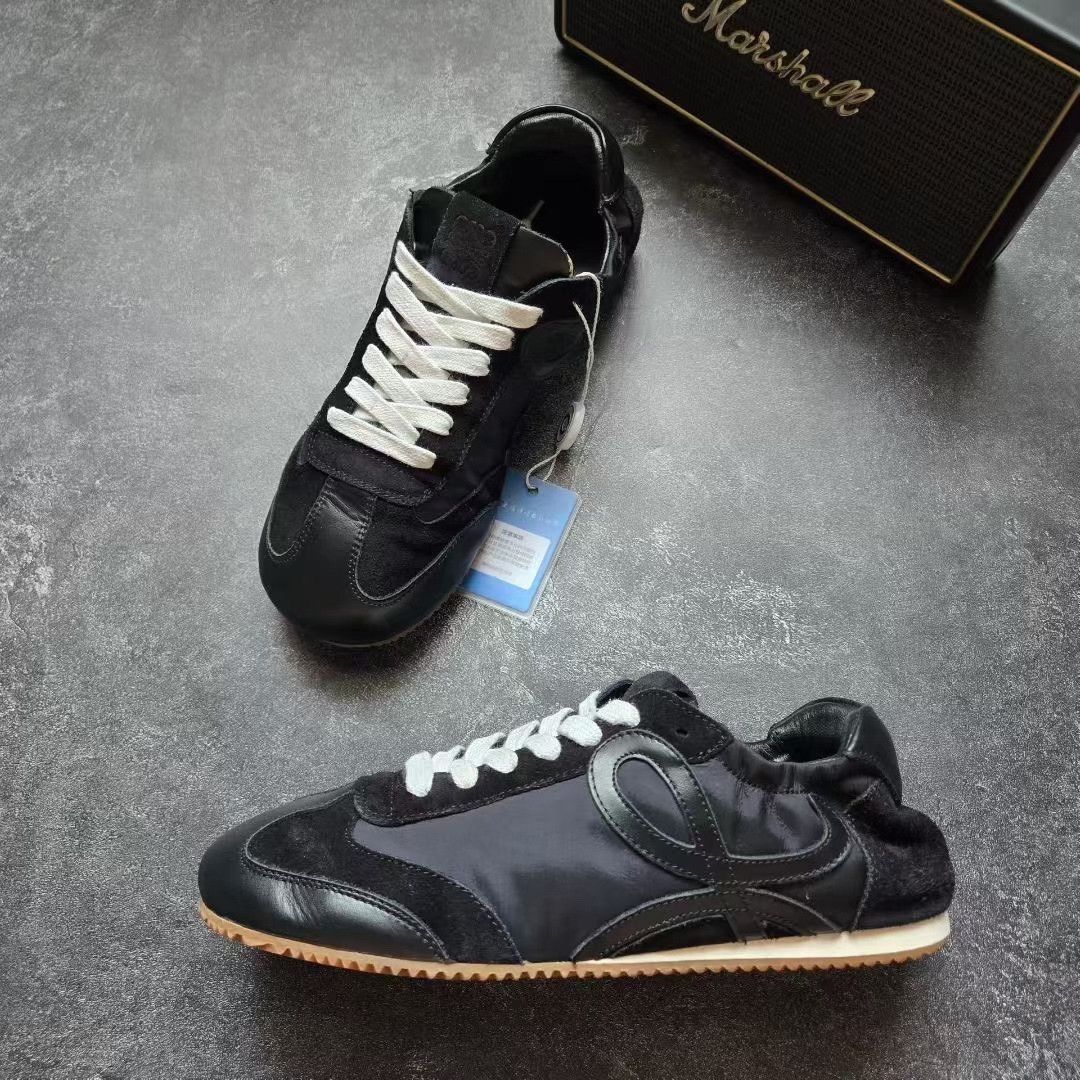Balenciaga Balenciaga Black Lowtop Sneakers 38 Women Size US 7.5 / IT 37.5 - 4 Thumbnail
