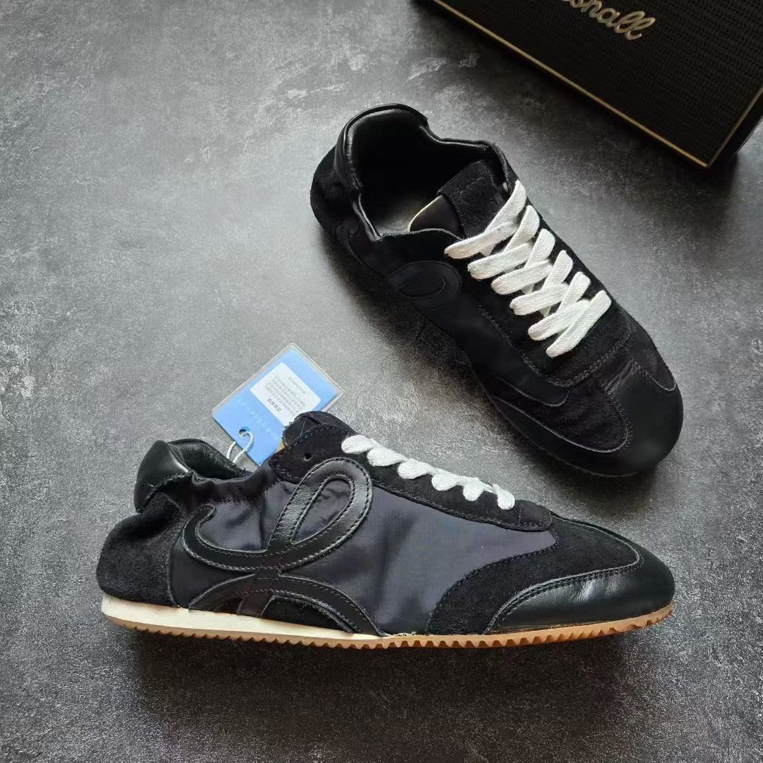 Balenciaga Balenciaga Black Lowtop Sneakers 38 Women Size US 7.5 / IT 37.5 - 5 Thumbnail
