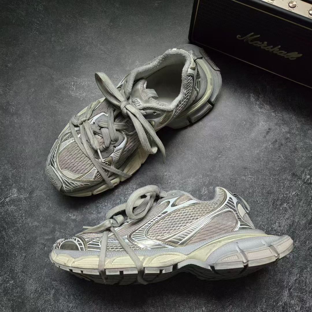 Balenciaga Balenciaga Beige Lowtop Sneakers XXXL Men Size US 10 / EU 43 - 4 Thumbnail