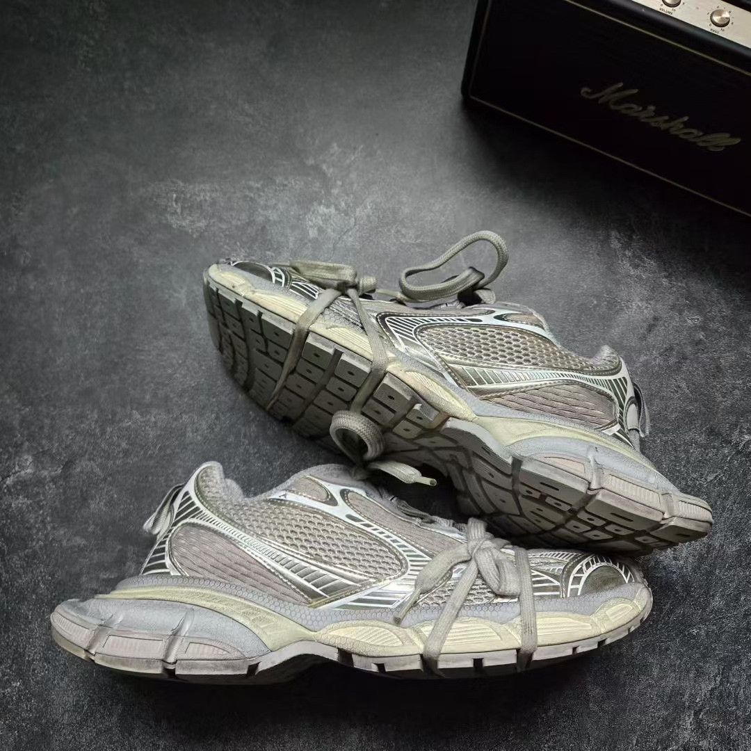 Balenciaga Balenciaga Beige Lowtop Sneakers XXXL Men Size US 10 / EU 43 - 8 Thumbnail