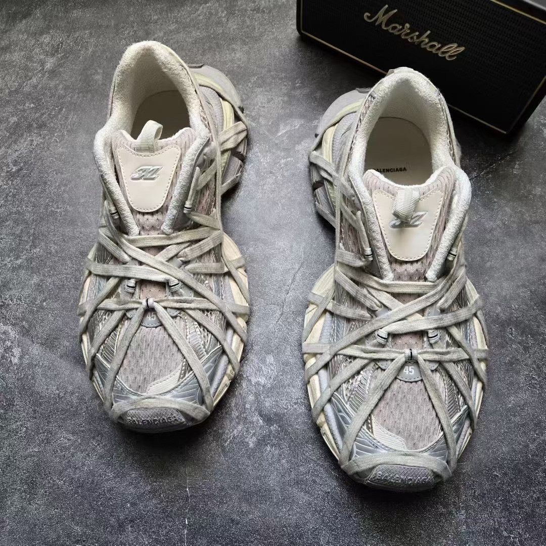 Balenciaga Balenciaga Beige Lowtop Sneakers XXXL Men Size US 10 / EU 43 - 2 Thumbnail