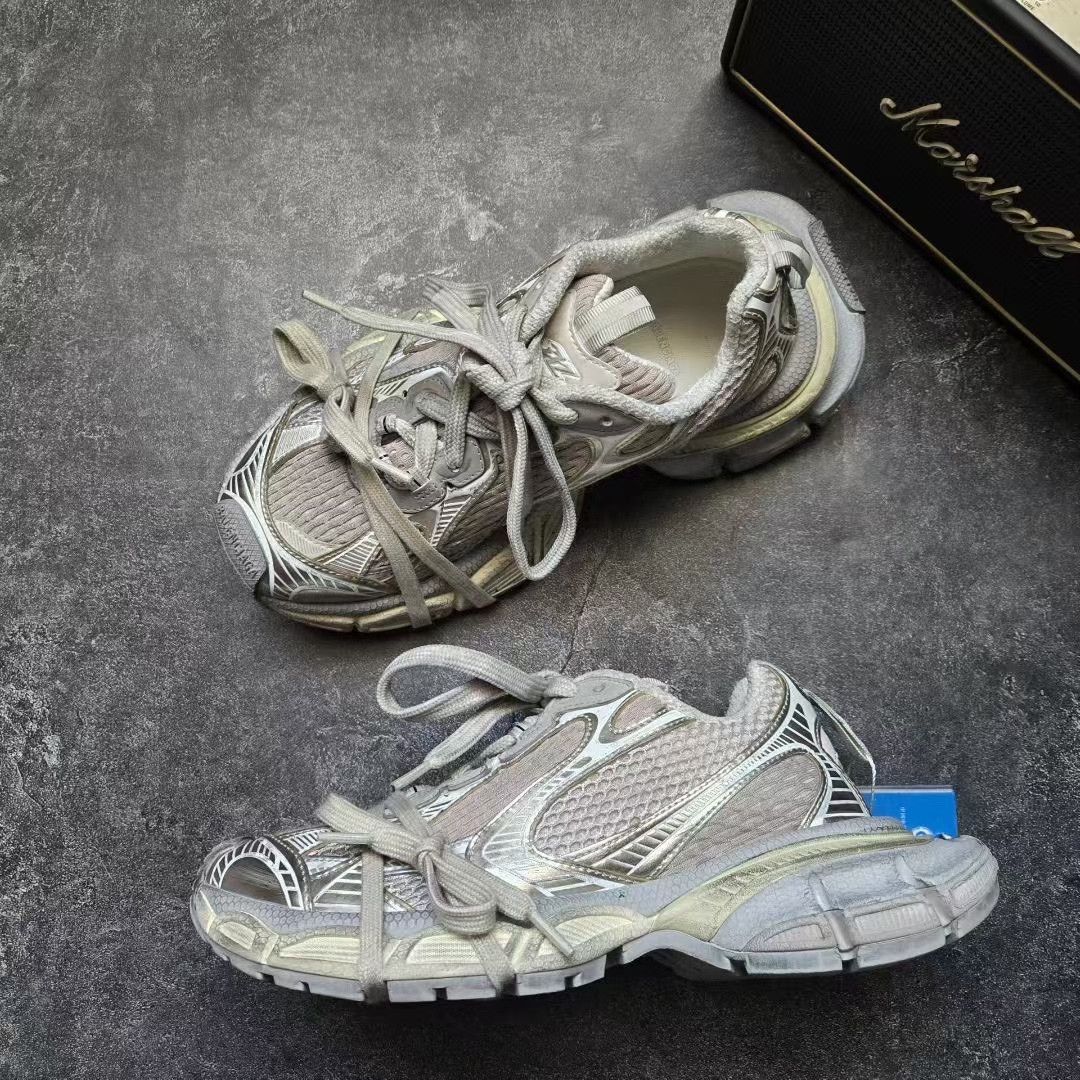 Balenciaga Balenciaga Beige Lowtop Sneakers XXXL Women Size US 8 / IT 38 - 4 Thumbnail