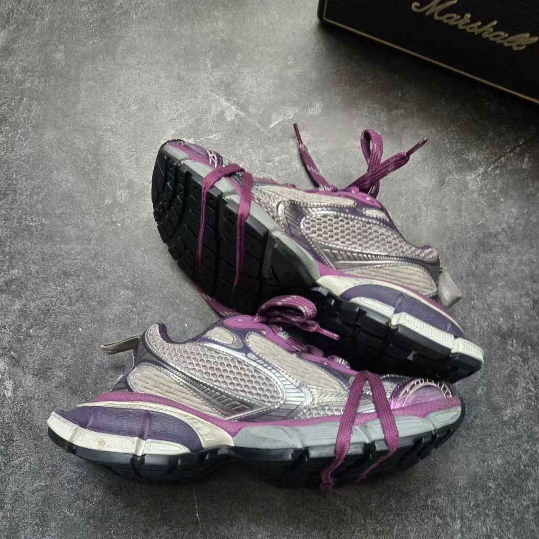 Balenciaga Balenciaga Purple Lowtop Sneakers XXXL Women Size US 8 / IT 38 - 9 Thumbnail