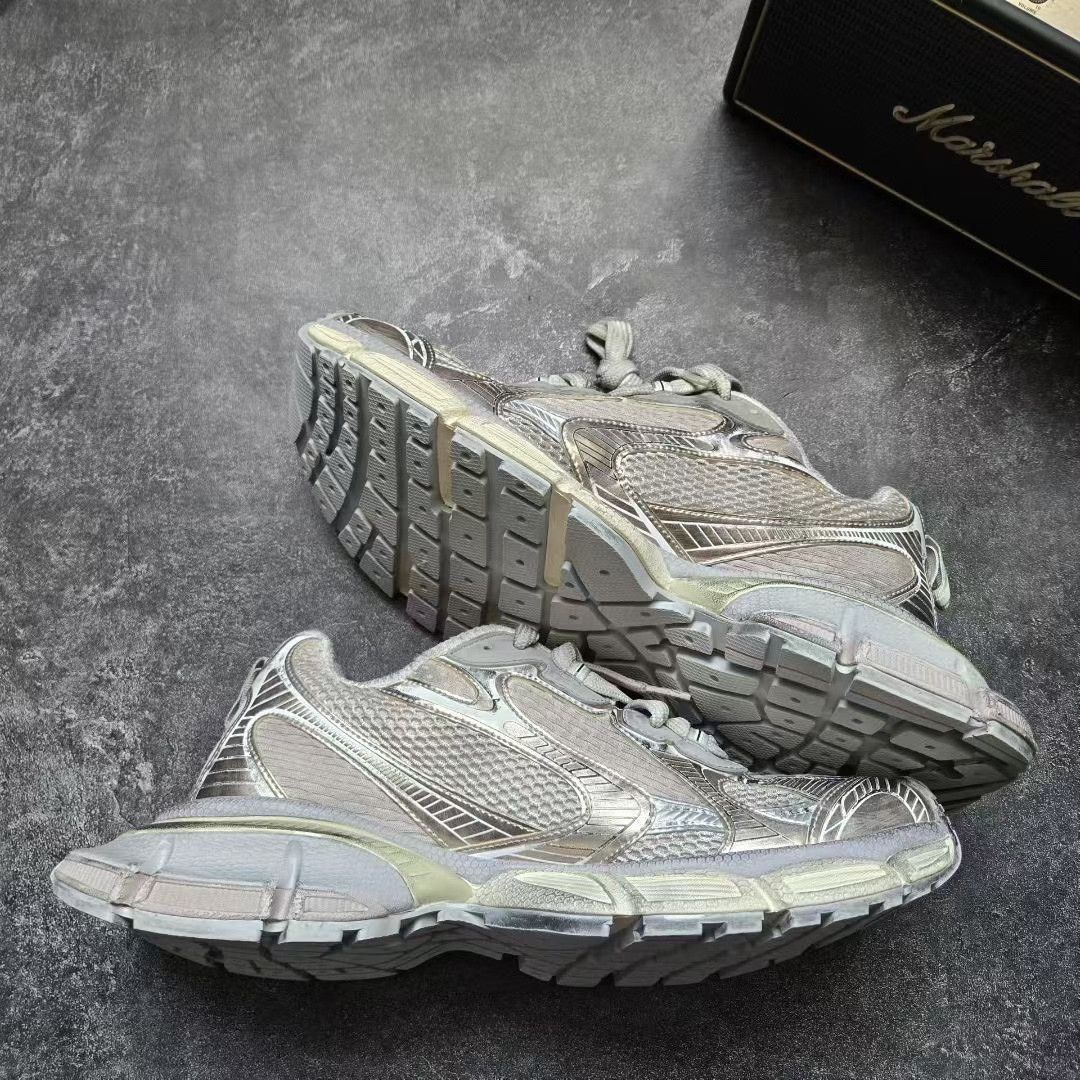 Balenciaga Balenciaga Beige Lowtop Sneakers XXXL Men Size US 10 / EU 43 - 9 Thumbnail