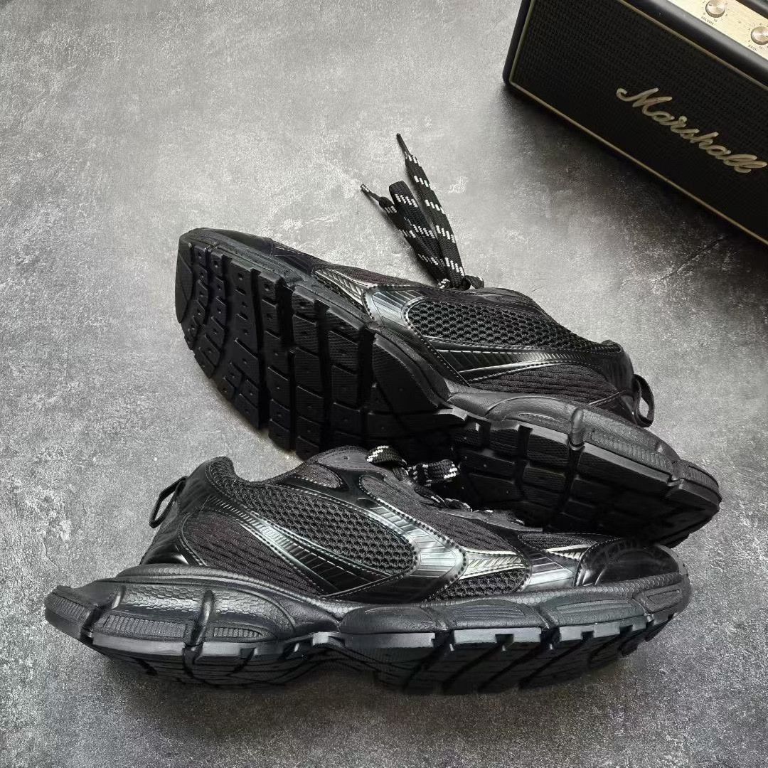Balenciaga Balenciaga Black Lowtop Sneakers XXXL Men Size US 10 / EU 43 - 9 Thumbnail