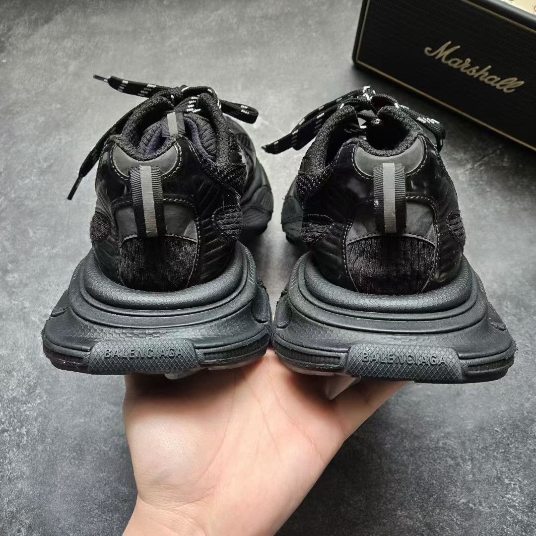Balenciaga Balenciaga Black Lowtop Sneakers XXXL Men Size US 10 / EU 43 - 3 Thumbnail