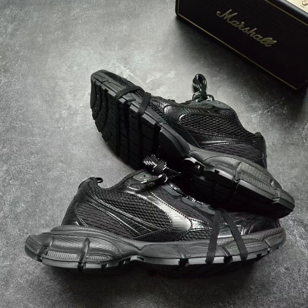 Balenciaga Balenciaga Black Lowtop Sneakers XXXL Men Size US 10 / EU 43 - 9 Thumbnail