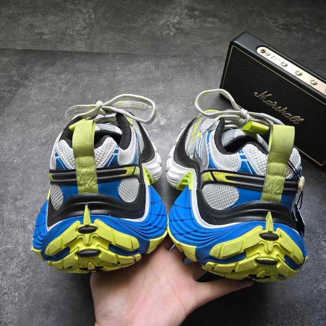 Balenciaga Balenciaga Green Lowtop Sneakers XL Men Size US 10 / EU 43 - 3 Thumbnail