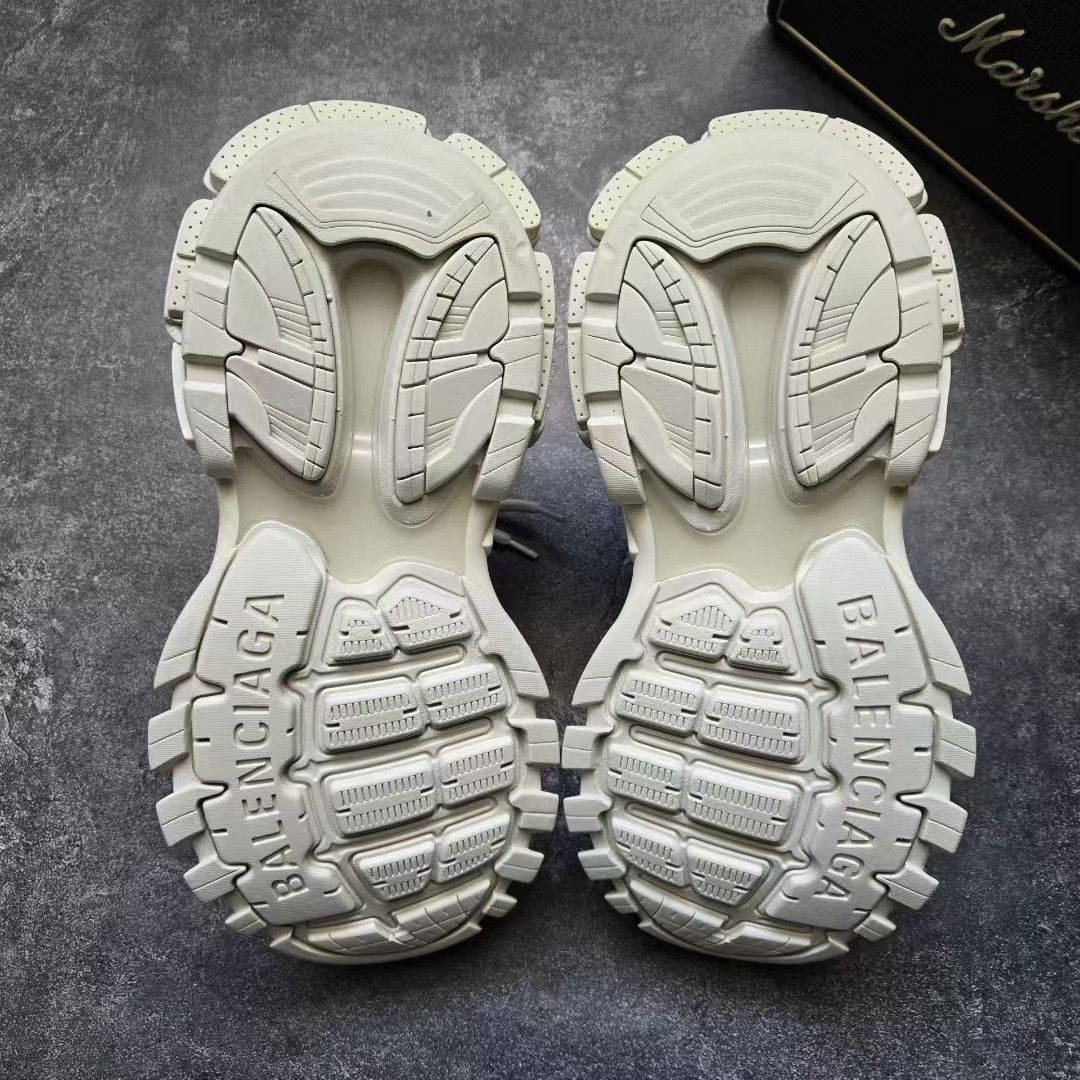 Balenciaga Balenciaga White Lowtop Sneakers 38 Women Size US 7.5 / IT 37.5 - 7 Thumbnail