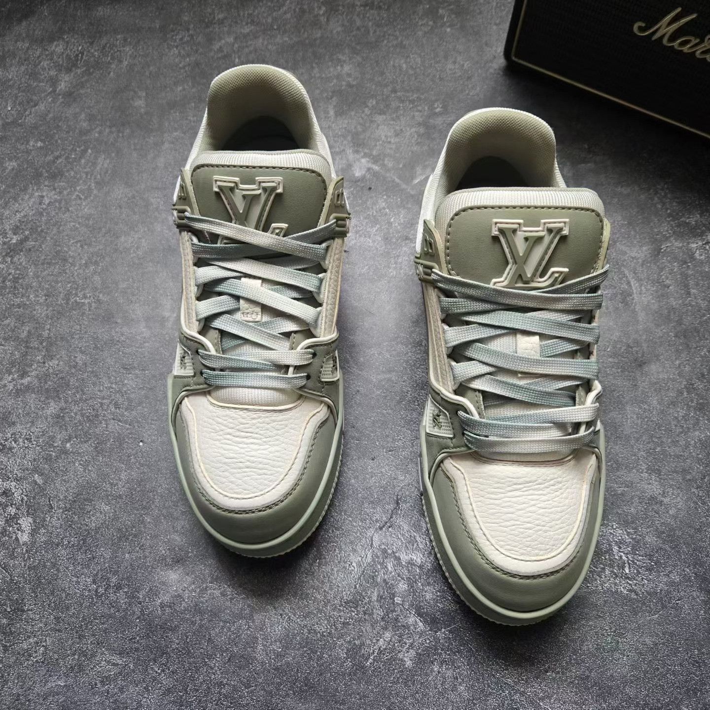 Louis Vuitton Louis Vuitton Training Green Lowtop Sneakers 37 Women Size US 6.5 / IT 36.5 - 2 Thumbnail