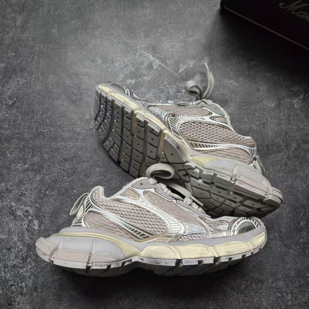 Balenciaga Balenciaga Beige Lowtop Sneakers XXXL Women Size US 8 / IT 38 - 8 Thumbnail