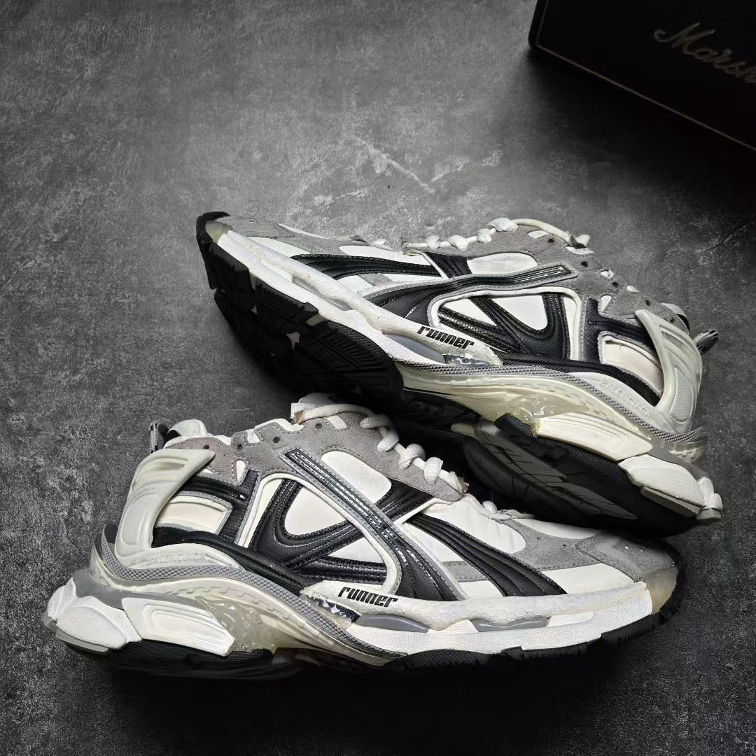 Balenciaga Balenciaga Running Black Lowtop Sneakers 44 Men Size US 10.5 / EU 43-44 - 8 Thumbnail