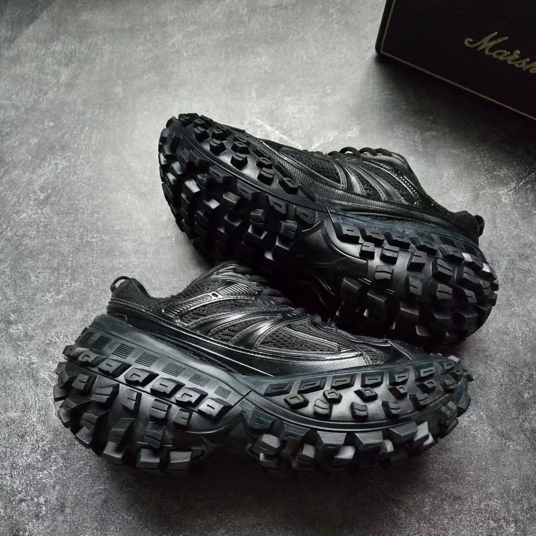 Balenciaga Balenciaga Black Lowtop Sneakers 39 Men Size US 6.5 / EU 39-40 - 8 Thumbnail