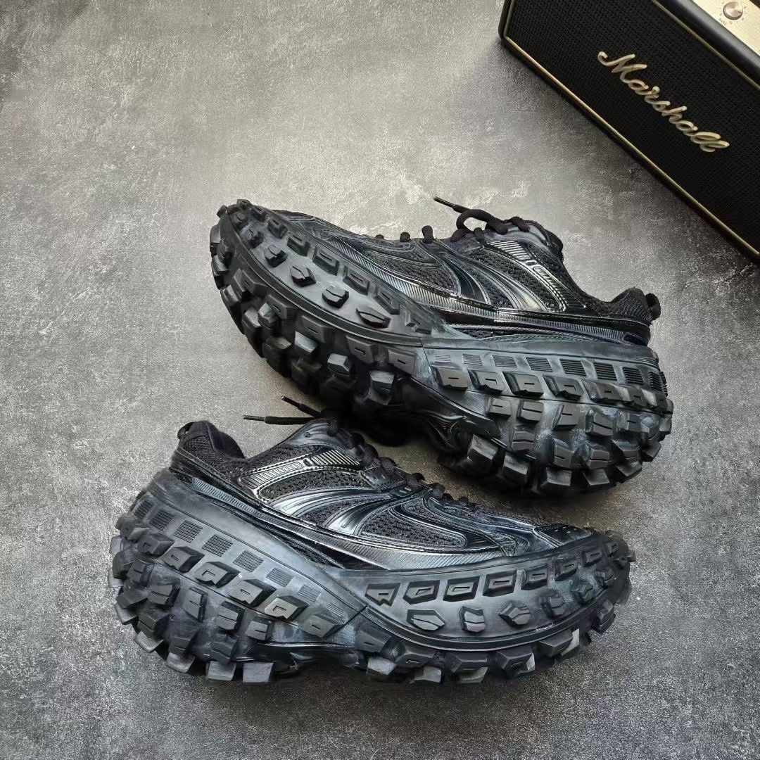 Balenciaga Balenciaga Black Lowtop Sneakers 41 Men Size US 8.5 / EU 41-42 - 8 Thumbnail