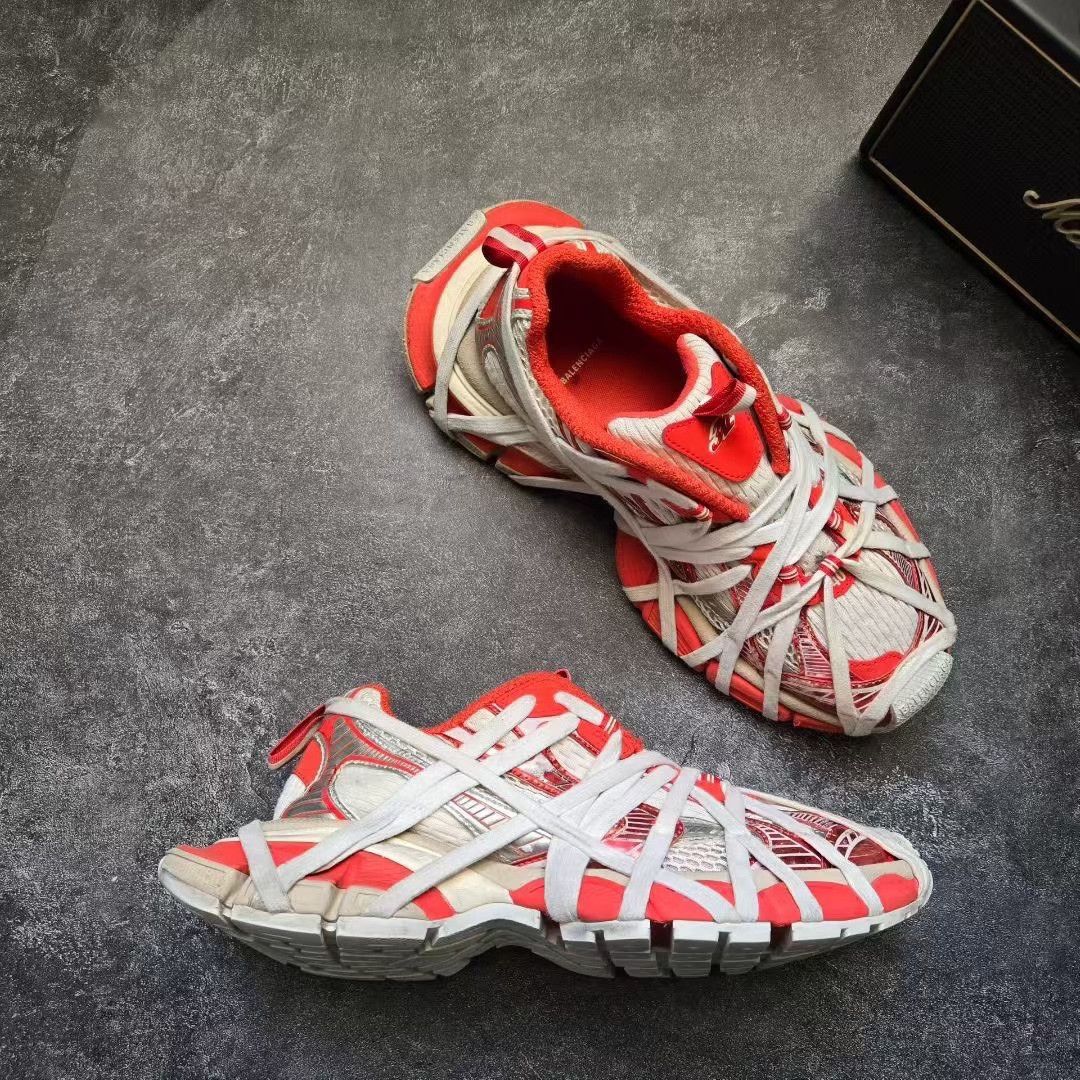 Balenciaga Balenciaga Red Lowtop Sneakers XXXL Men Size US 10 / EU 43 - 6 Thumbnail