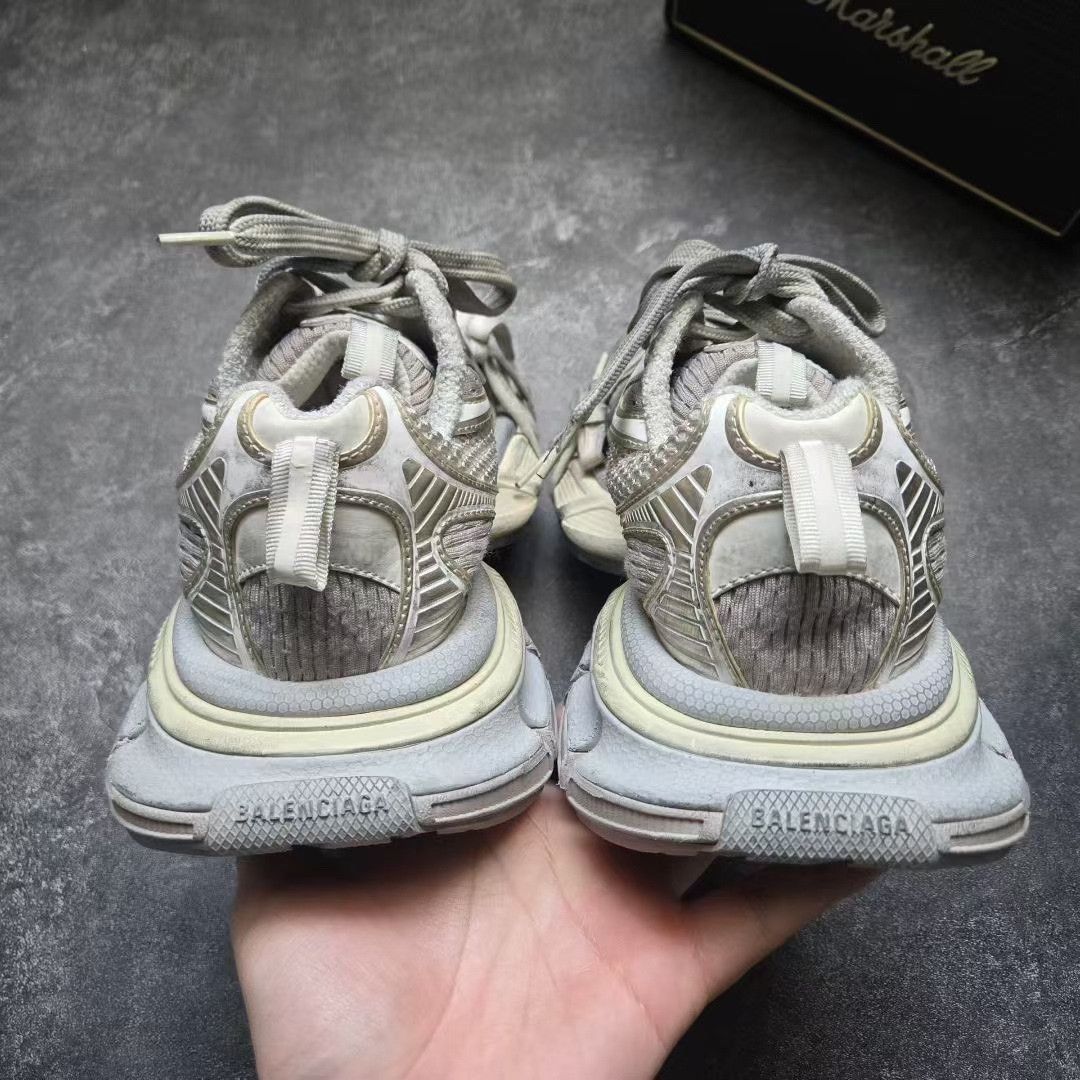 Balenciaga Balenciaga Beige Lowtop Sneakers XXXL Men Size US 10 / EU 43 - 3 Thumbnail