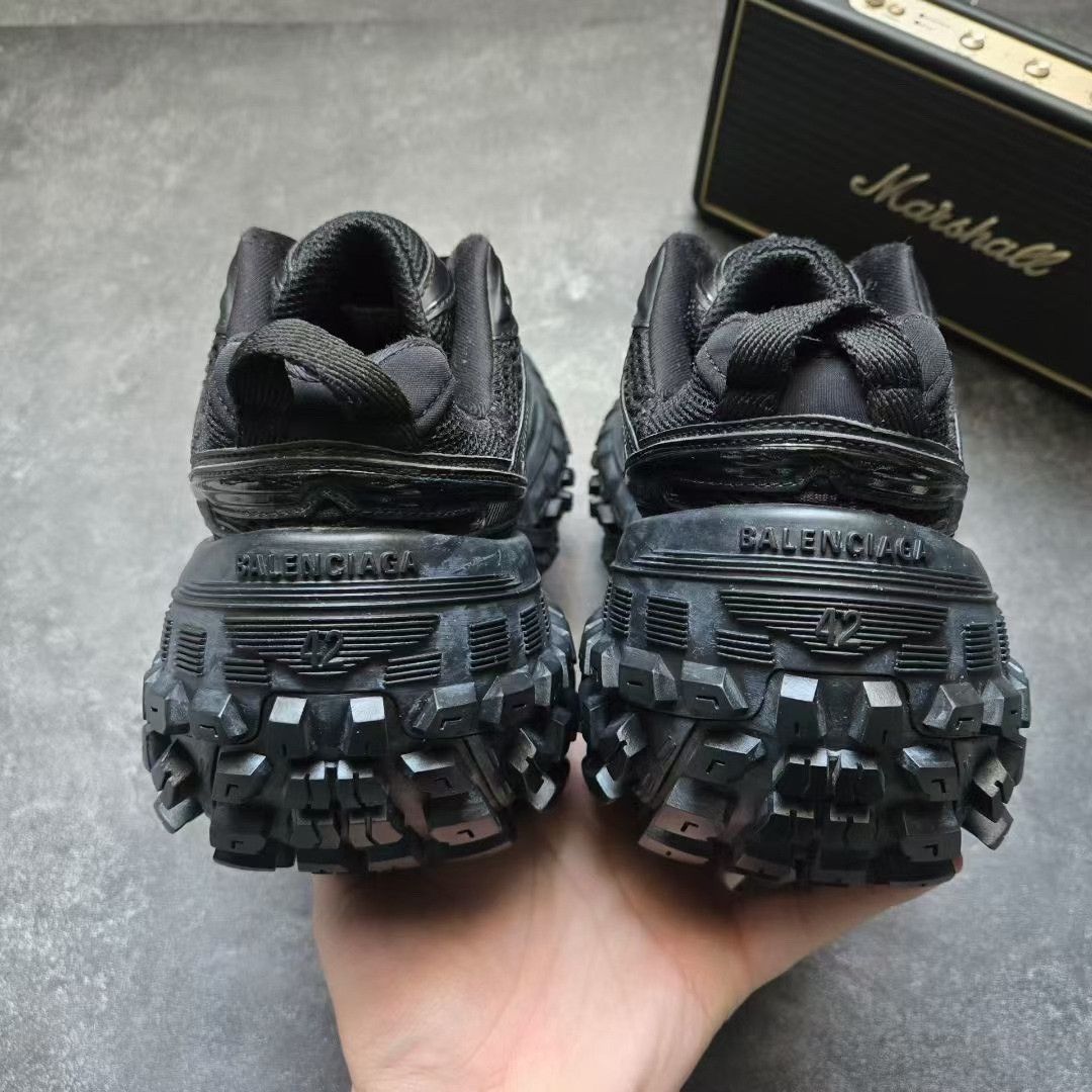 Balenciaga Balenciaga Black Lowtop Sneakers 42 Men Size US 9 / EU 42 - 3 Thumbnail