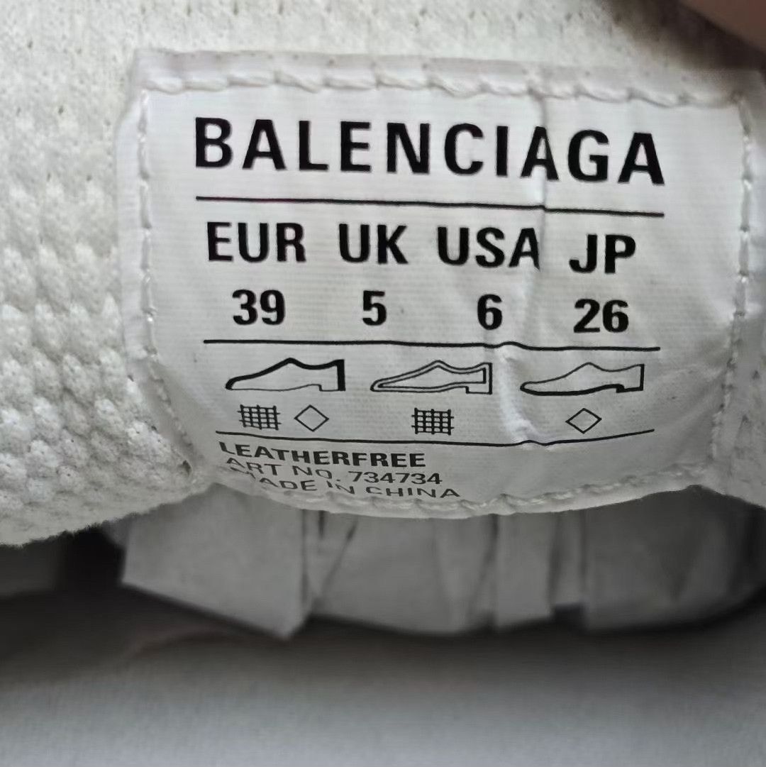 Balenciaga Balenciaga Beige Lowtop Sneakers XXXL Men Size US 10 / EU 43 - 5 Thumbnail