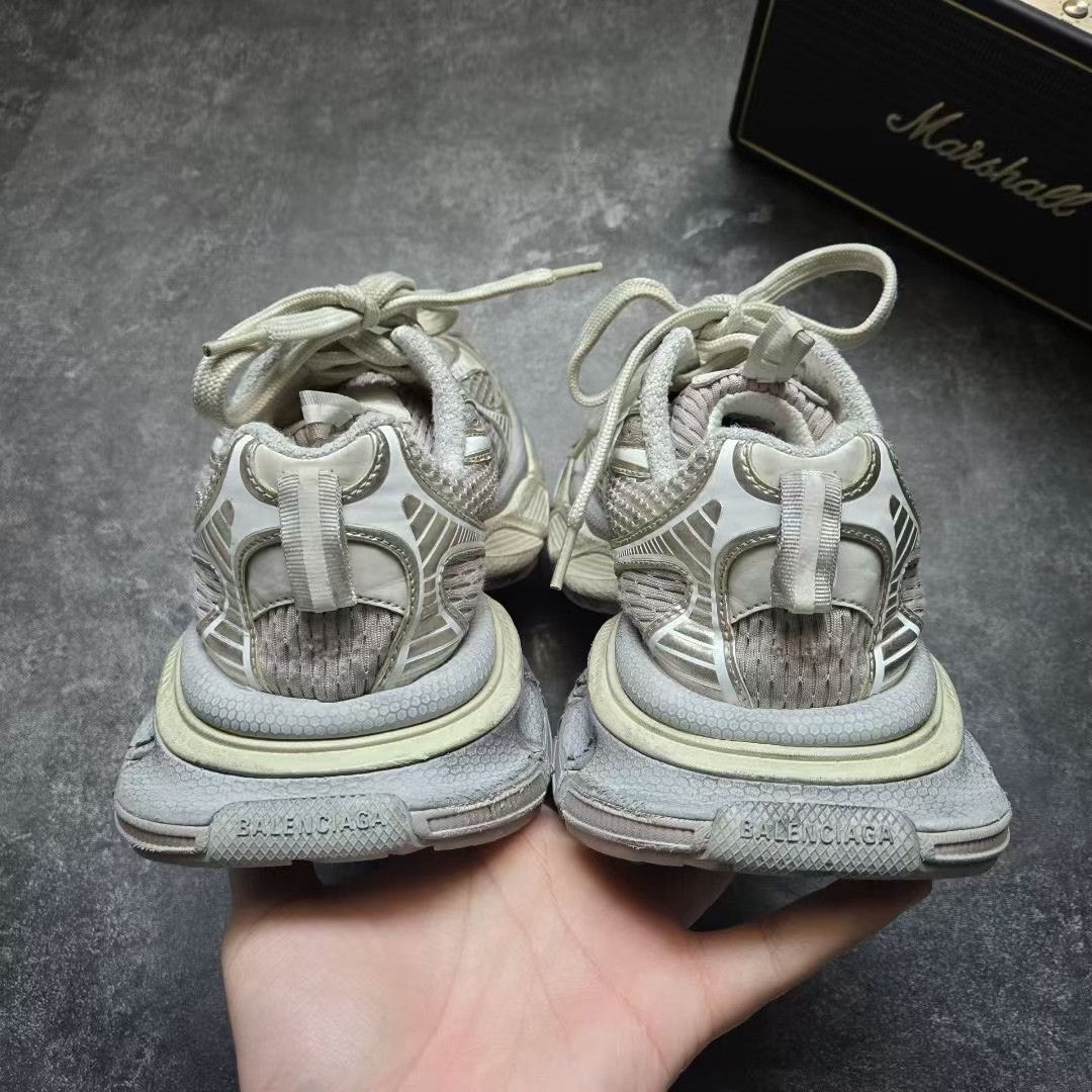 Balenciaga Balenciaga Beige Lowtop Sneakers XXXL Men Size US 10 / EU 43 - 3 Thumbnail