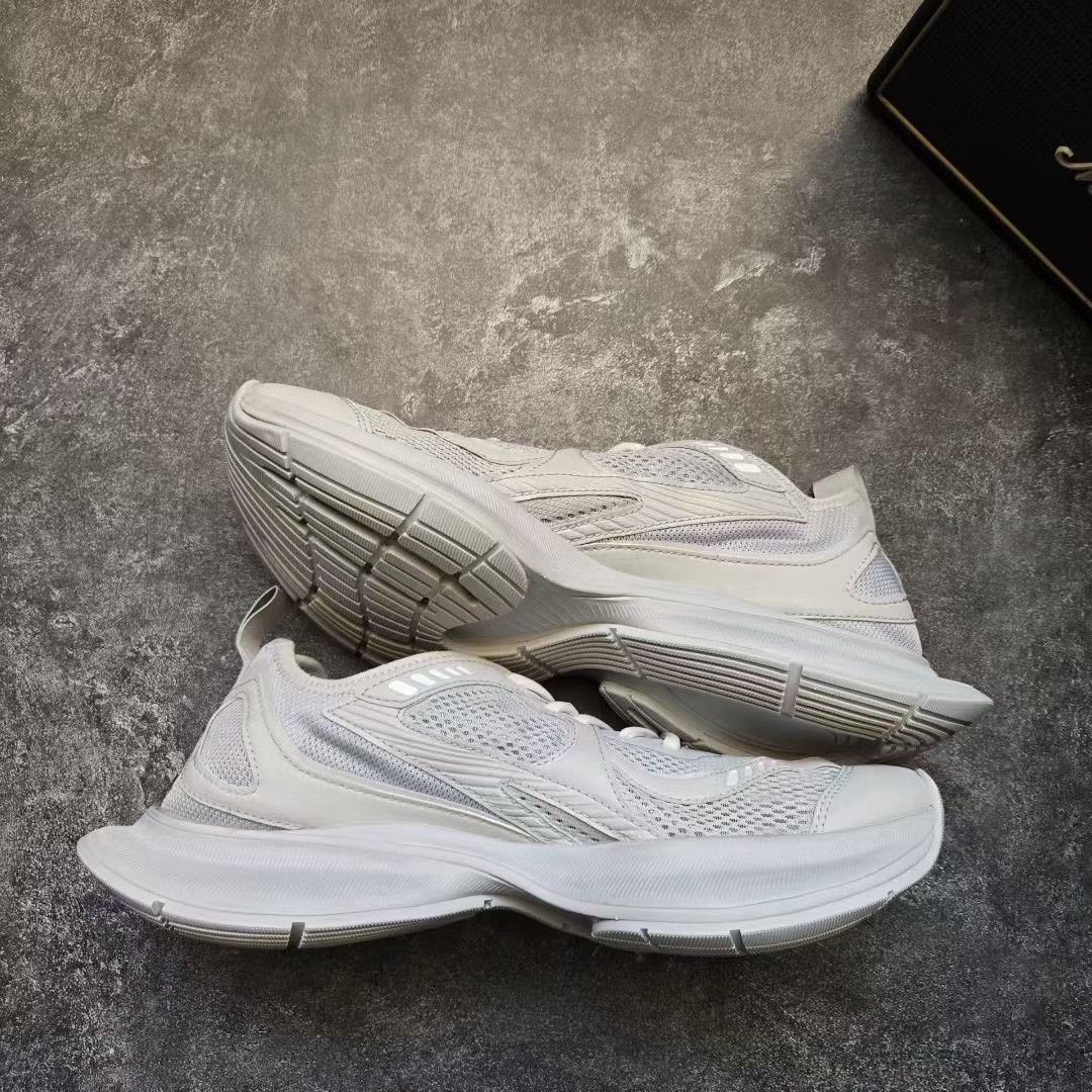 Balenciaga Balenciaga White Lowtop Sneakers 41 Men Size US 8.5 / EU 41-42 - 9 Thumbnail