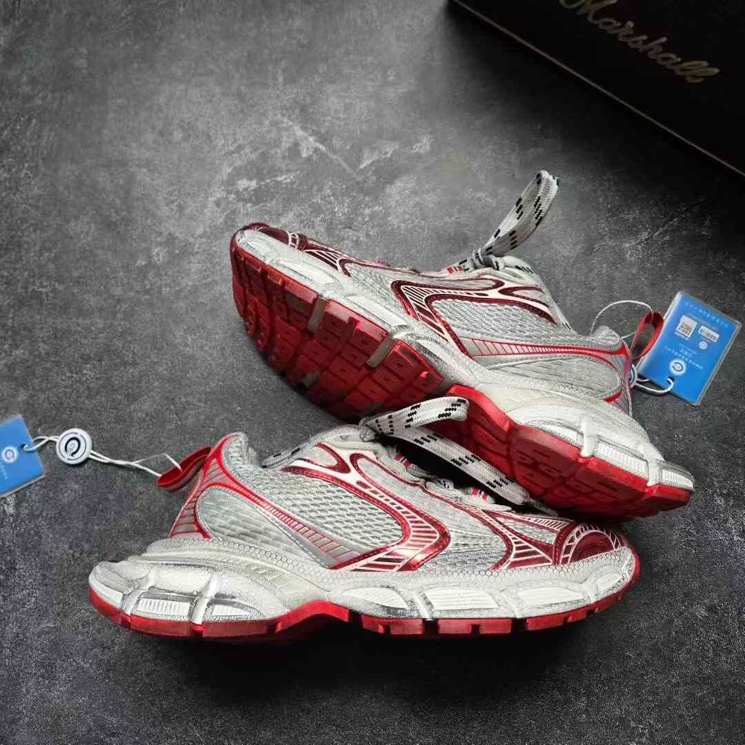 Balenciaga Balenciaga Distressed Red Lowtop Sneakers XXXL Women Size US 8 / IT 38 - 9 Thumbnail