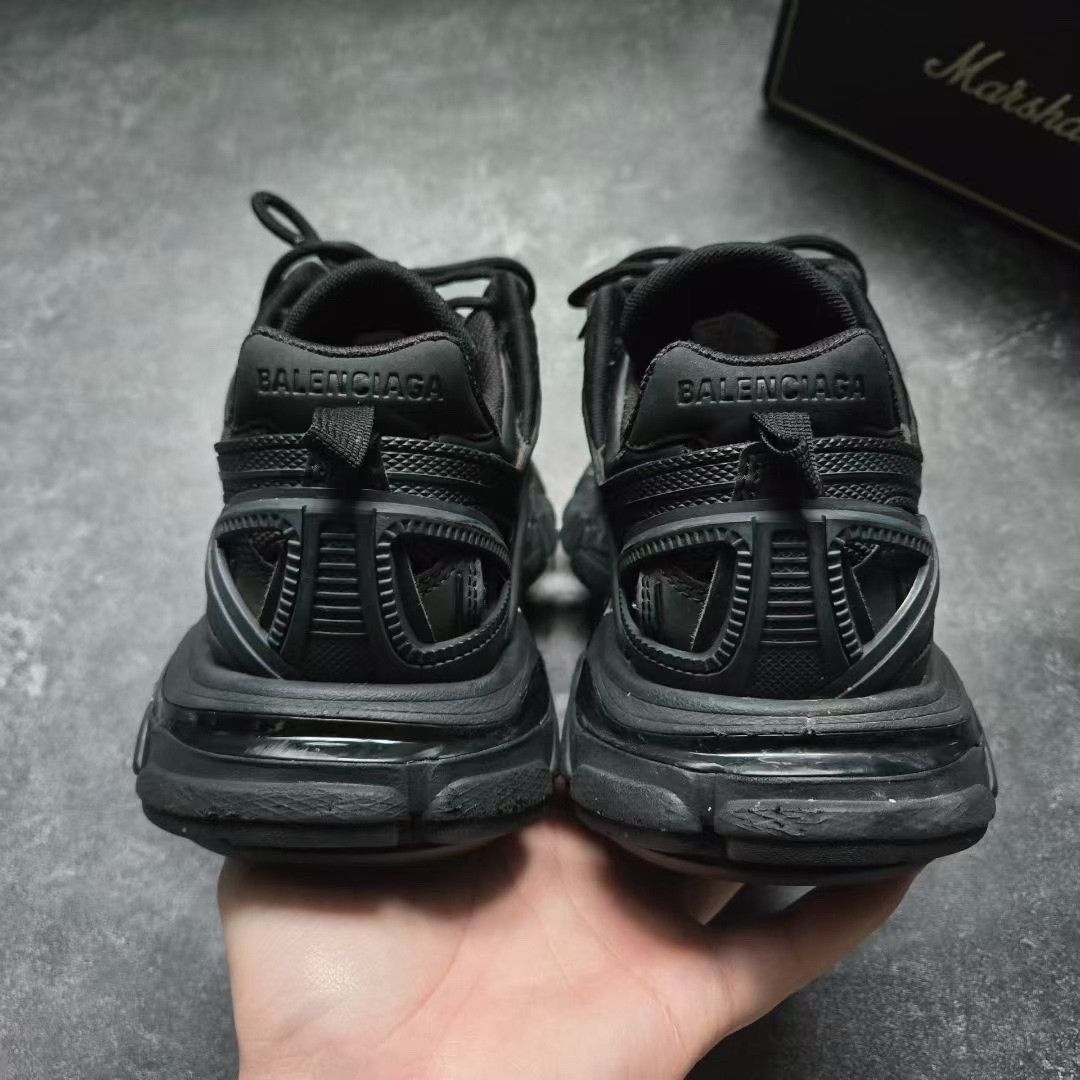 Balenciaga Balenciaga Black Lowtop Sneakers 38 Women Size US 7.5 / IT 37.5 - 3 Thumbnail