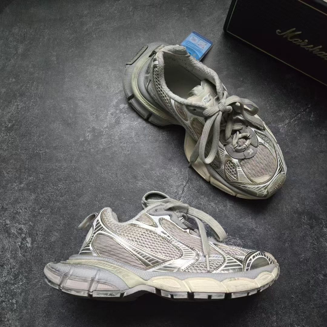 Balenciaga Balenciaga Beige Lowtop Sneakers XXXL Women Size US 8 / IT 38 - 7 Thumbnail