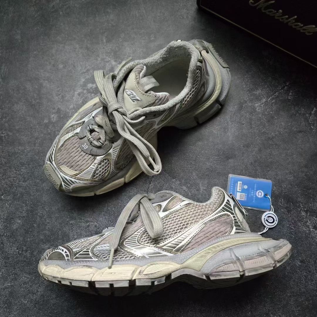 Balenciaga Balenciaga Beige Lowtop Sneakers XXXL Women Size US 8 / IT 38 - 6 Thumbnail