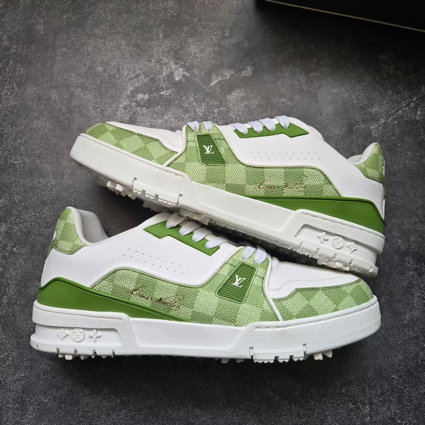 Louis Vuitton Louis Vuitton Training Green Lowtop Sneakers 42 Men Size US 9 / EU 42 - 8 Thumbnail