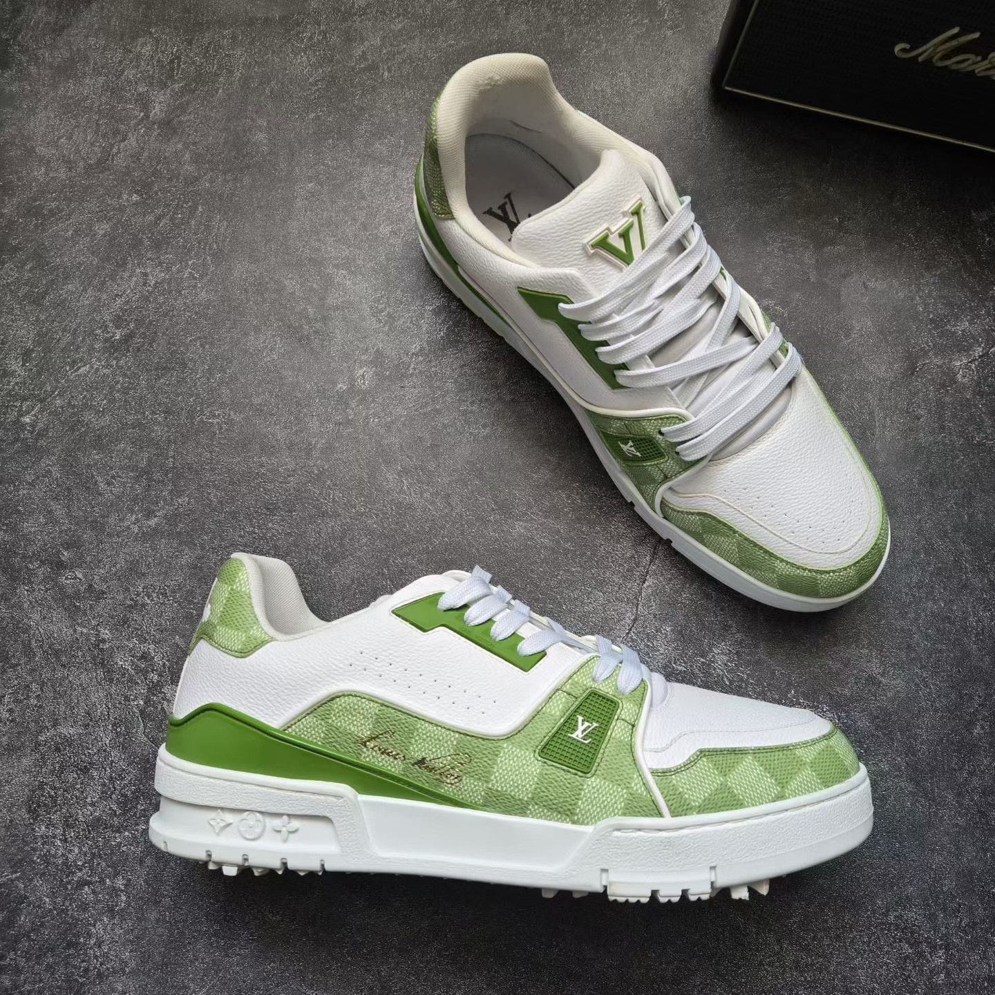 Louis Vuitton Louis Vuitton Training Green Lowtop Sneakers 42 Men Size US 9 / EU 42 - 6 Thumbnail