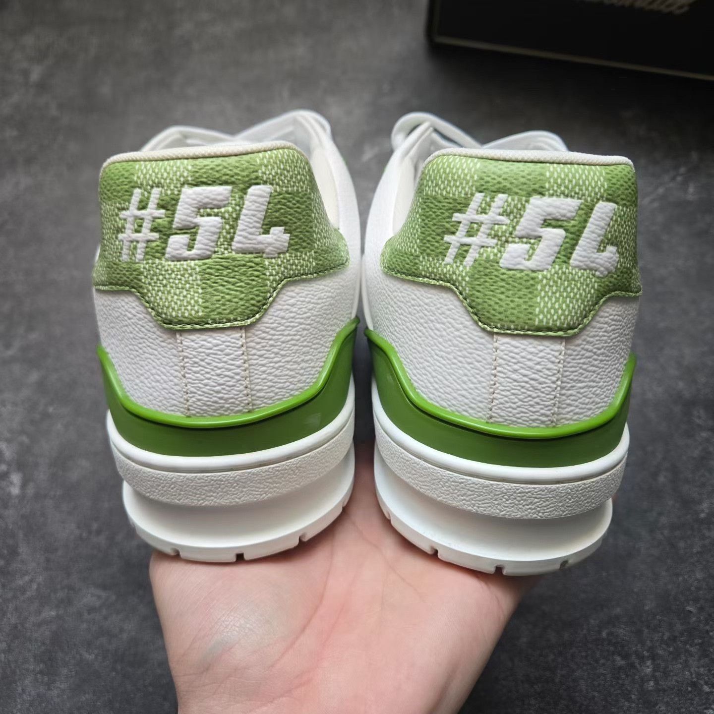 Louis Vuitton Louis Vuitton Training Green Lowtop Sneakers 42 Men Size US 9 / EU 42 - 3 Thumbnail