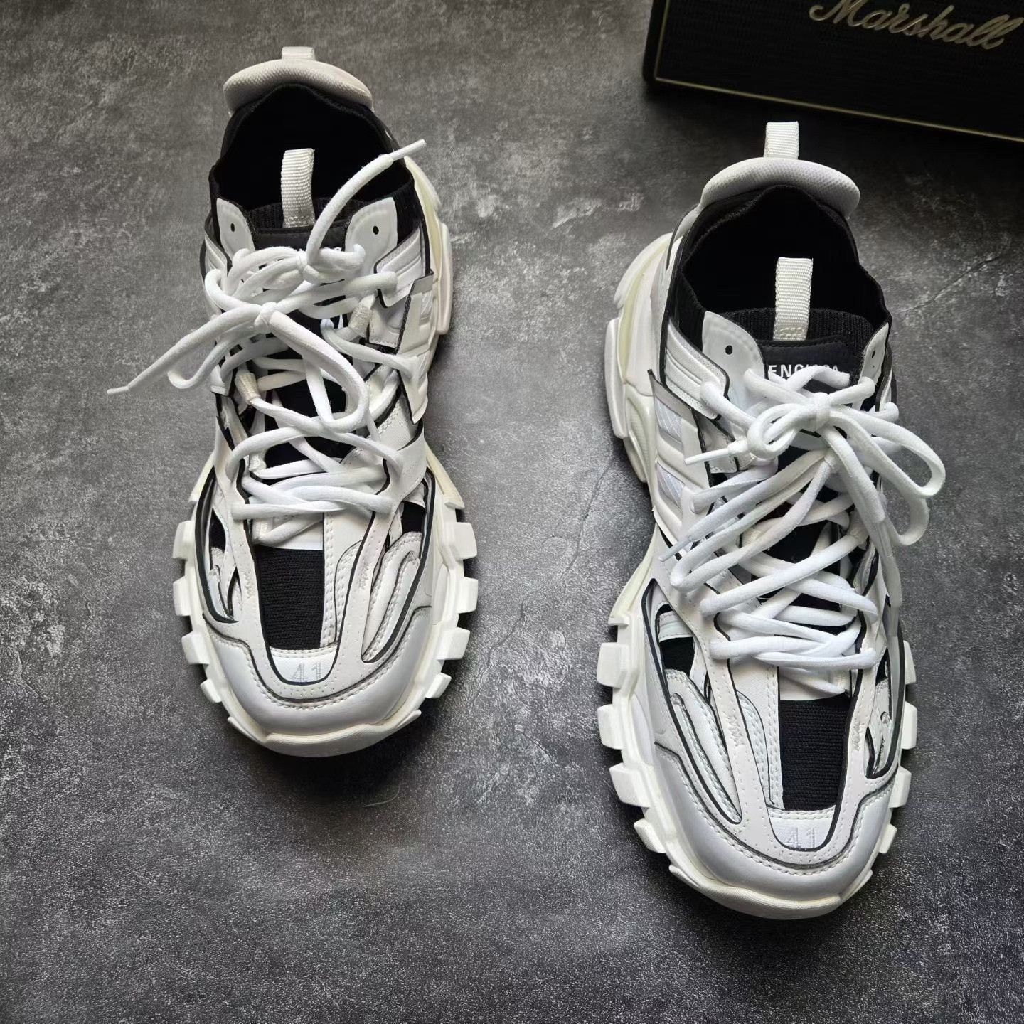 Balenciaga Balenciaga Black Lowtop Sneakers 41 Men Size US 8.5 / EU 41-42 - 2 Thumbnail