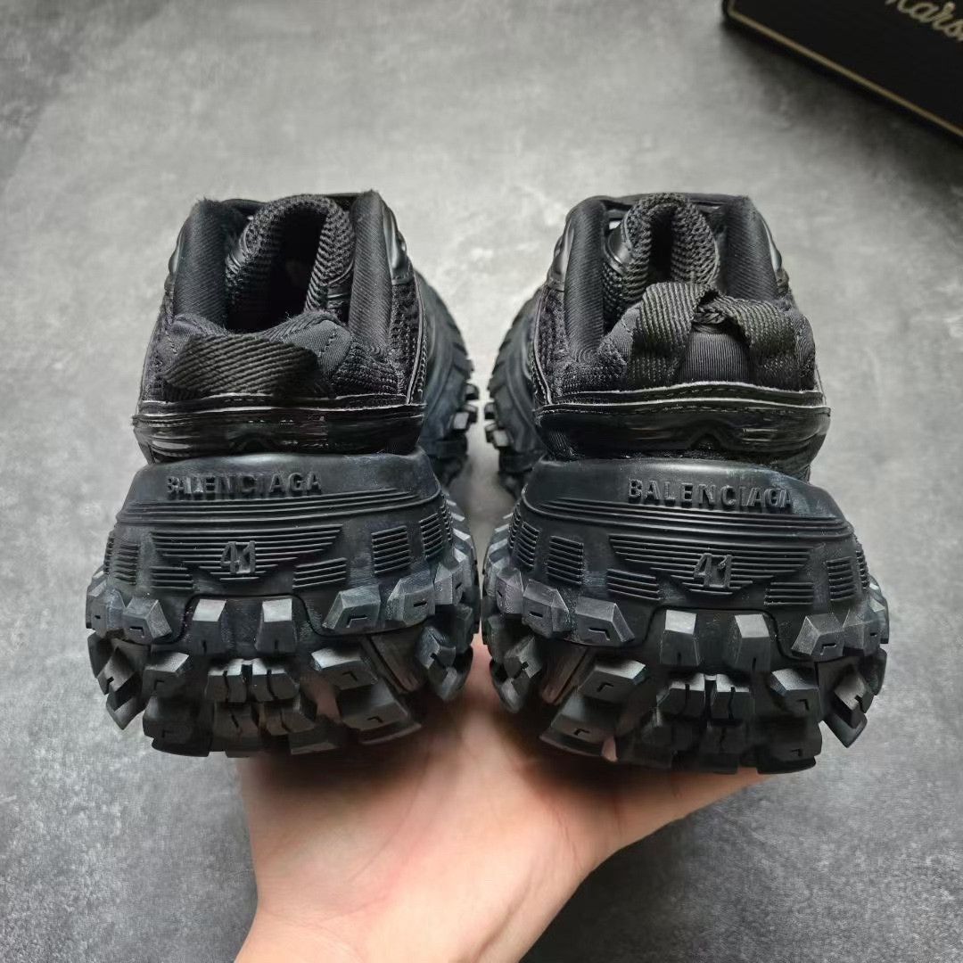 Balenciaga Balenciaga Black Lowtop Sneakers 41 Men Size US 8.5 / EU 41-42 - 2 Thumbnail