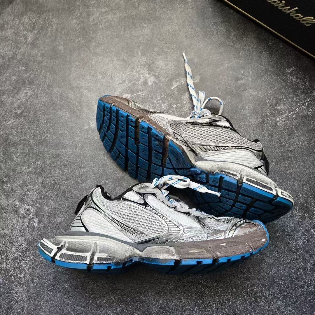 Balenciaga Balenciaga Blue Lowtop Sneakers XXXL Men Size US 10 / EU 43 - 9 Thumbnail