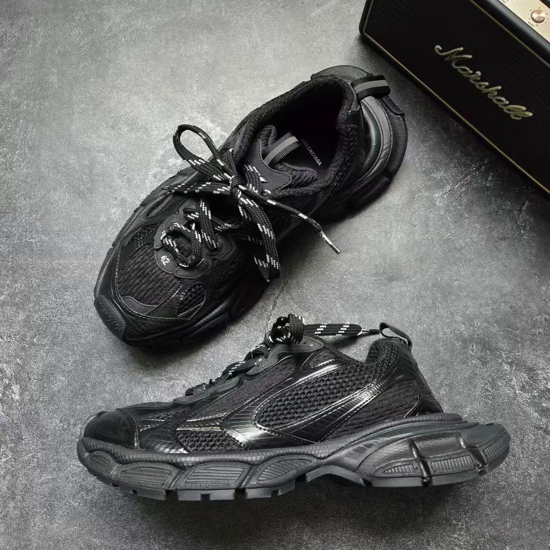 Balenciaga Balenciaga Black Lowtop Sneakers XXXL Men Size US 10 / EU 43 - 4 Thumbnail