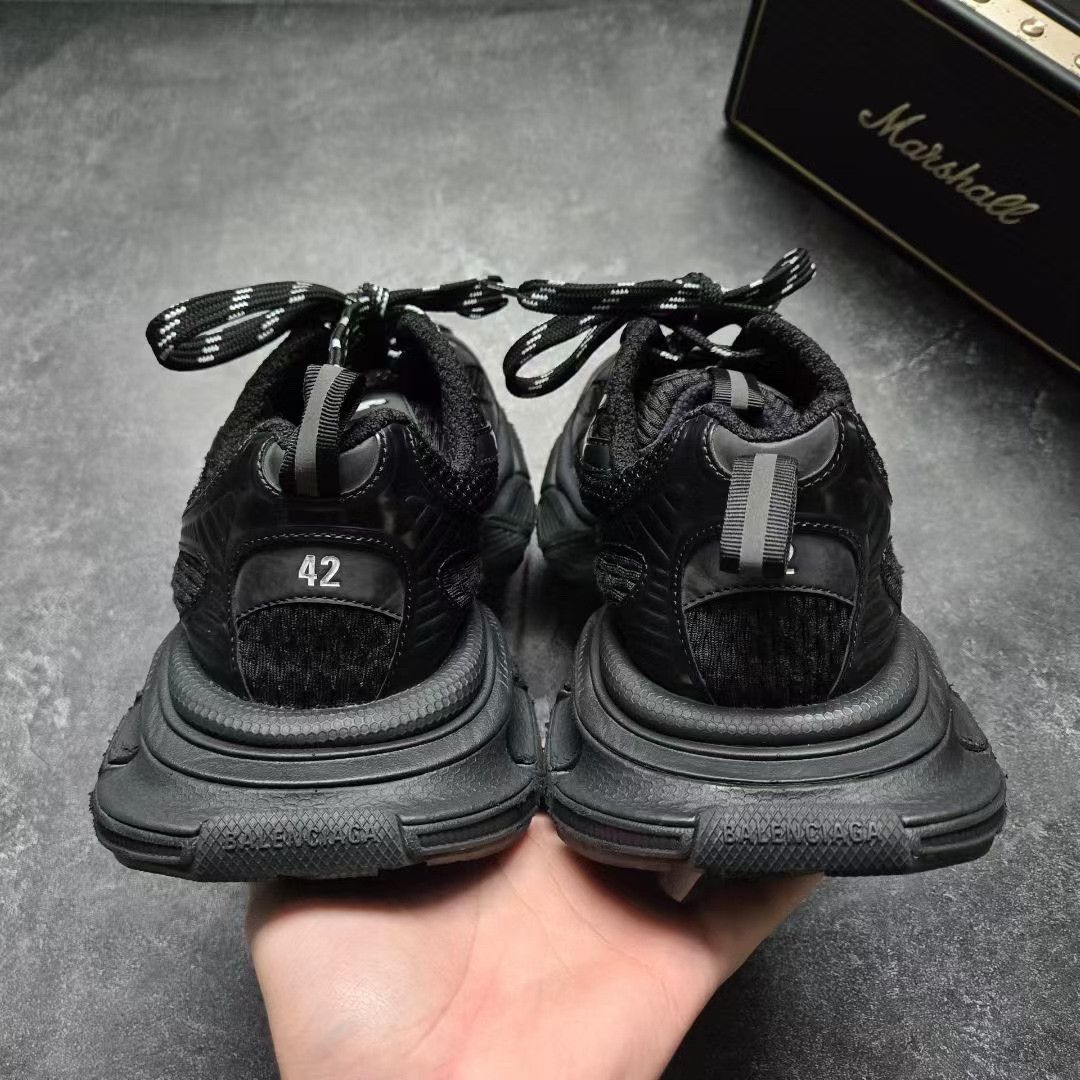 Balenciaga Balenciaga Black Lowtop Sneakers XXXL Men Size US 10 / EU 43 - 3 Thumbnail