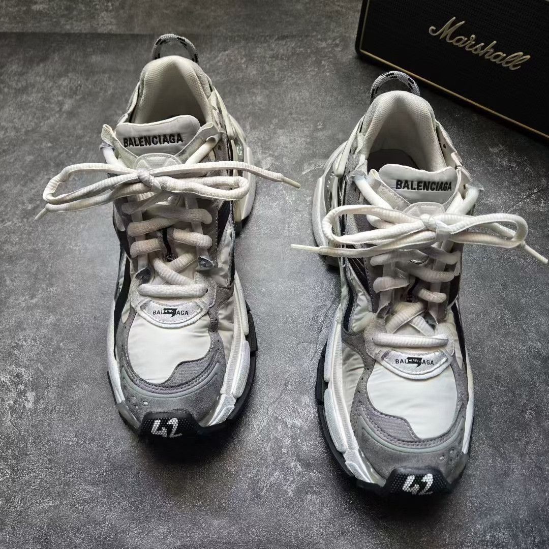 Balenciaga Balenciaga Running Black Lowtop Sneakers 42 Men Size US 9 / EU 42 - 2 Thumbnail