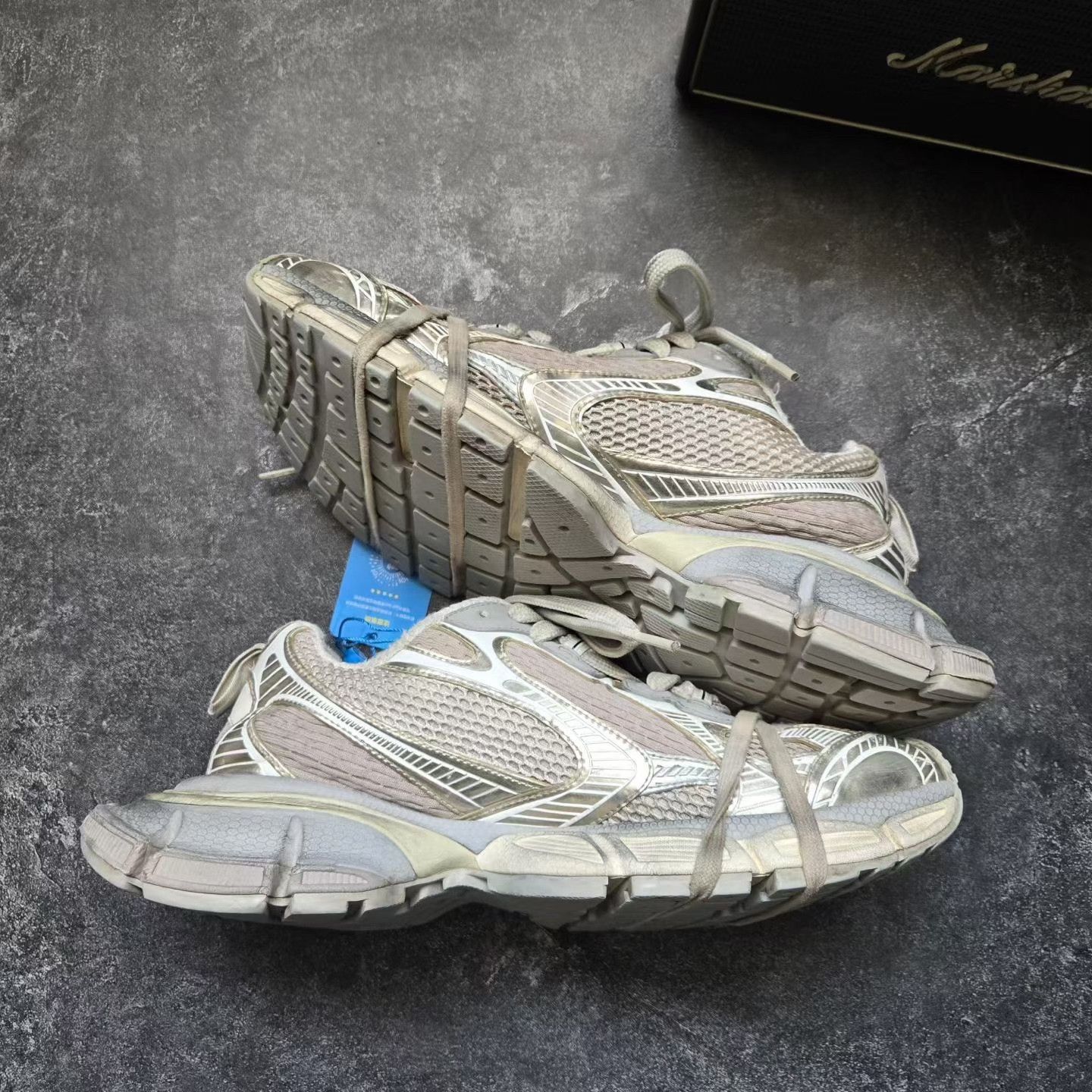 Balenciaga Balenciaga Beige Lowtop Sneakers XXXL Men Size US 10 / EU 43 - 9 Thumbnail
