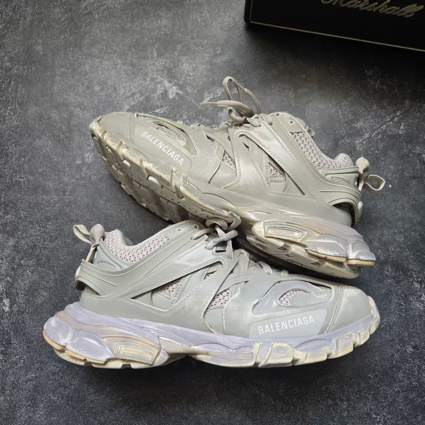 Balenciaga Balenciaga Distressed White Lowtop Sneakers 41 Men Size US 8.5 / EU 41-42 - 8 Thumbnail