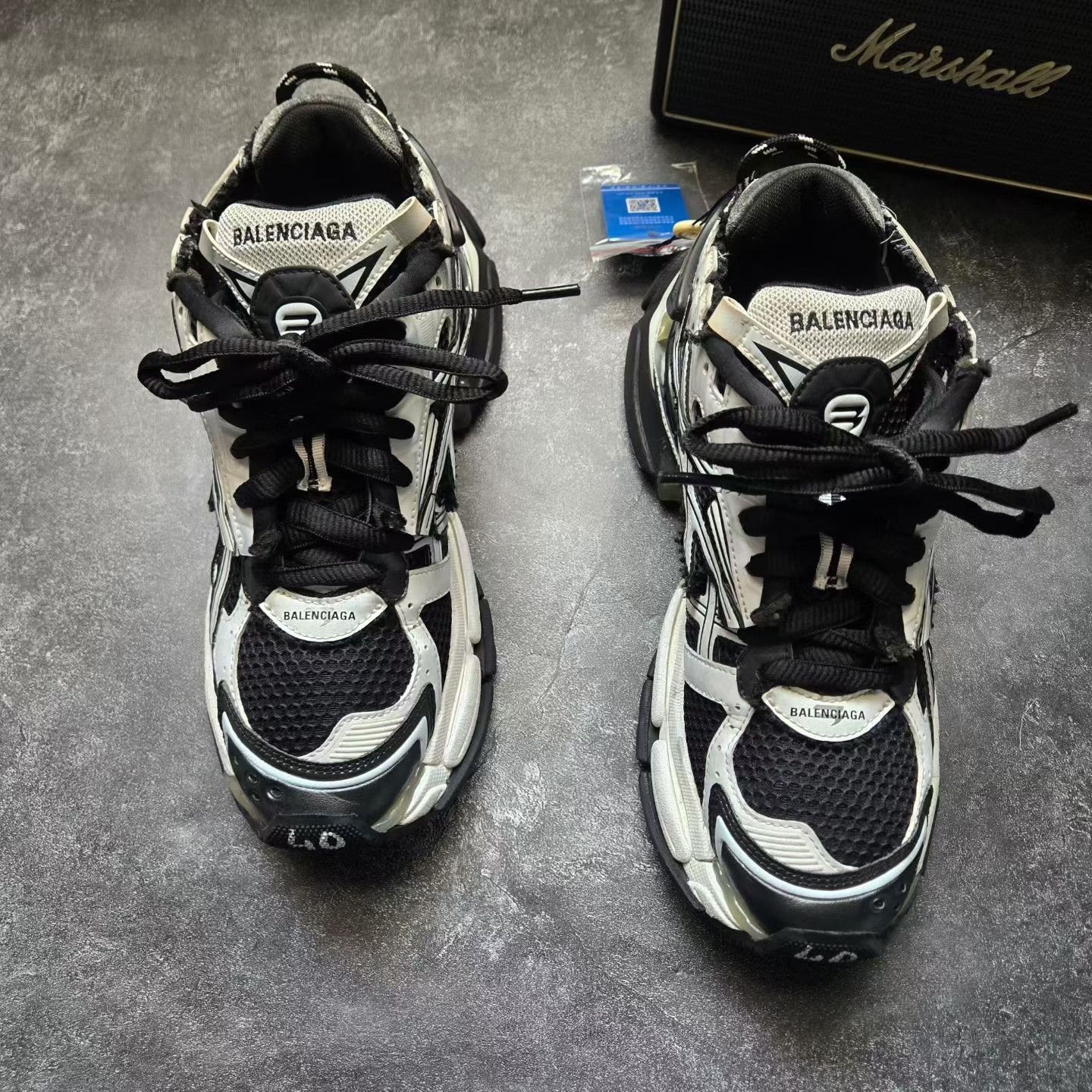 Balenciaga Balenciaga Running Black Lowtop Sneakers 40 Men Size US 7.5 / EU 40-41 - 2 Thumbnail