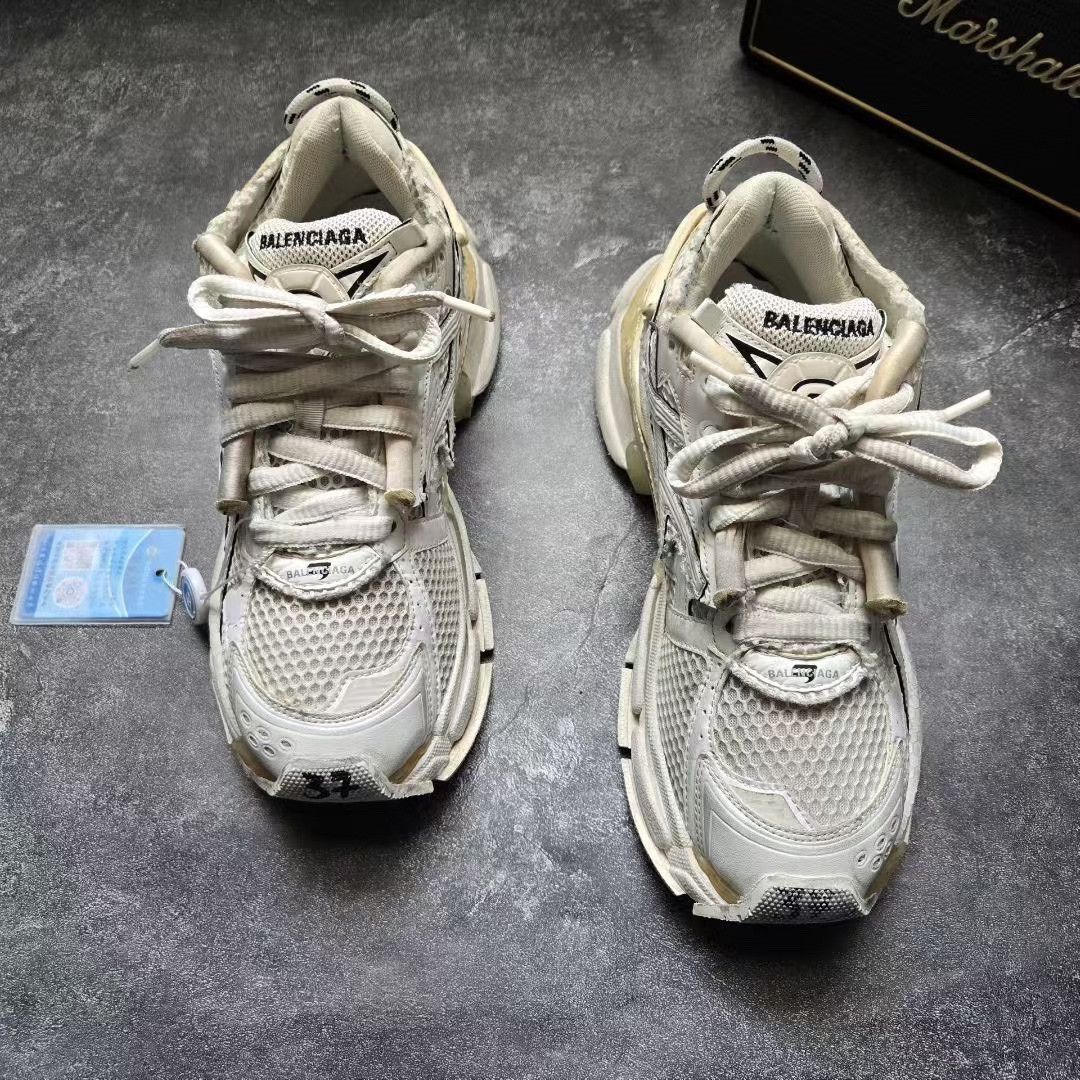 Balenciaga Balenciaga Running White Lowtop Sneakers 37 Women Size US 6.5 / IT 36.5 - 2 Thumbnail
