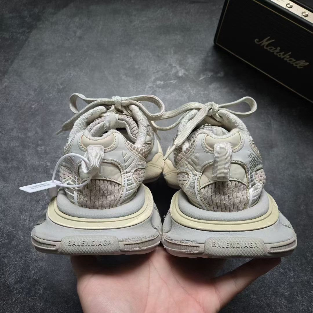Balenciaga Balenciaga Beige Lowtop Sneakers XXXL Men Size US 10 / EU 43 - 7 Thumbnail
